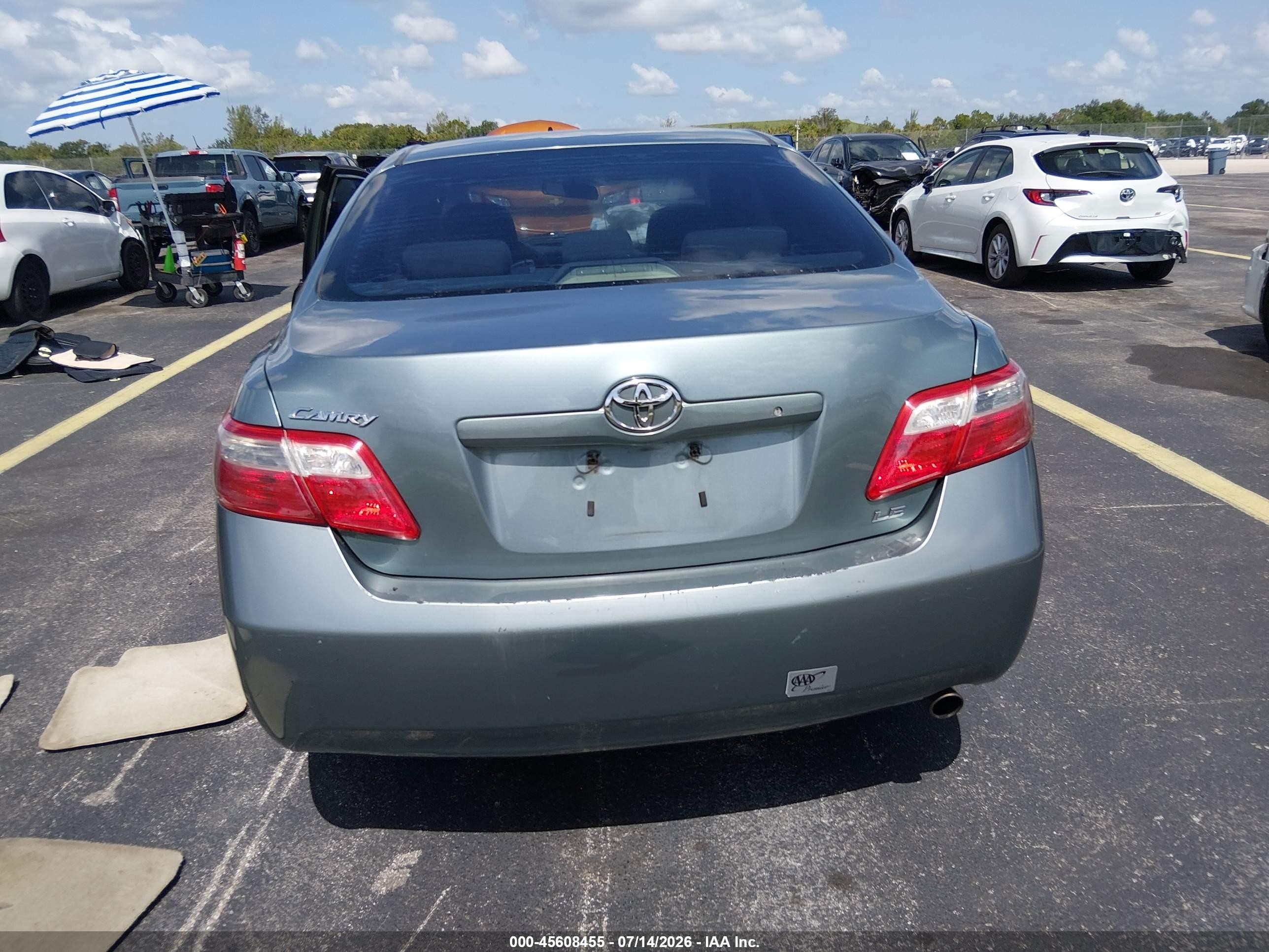 2008 Toyota Camry Le Gray vin: 4T1BE46KX8U755716