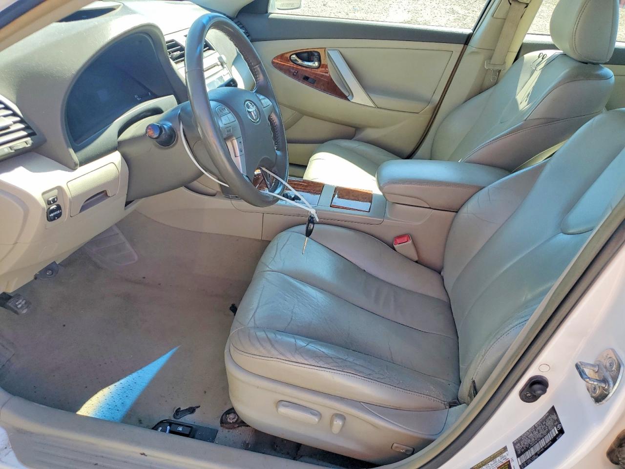 2008 Toyota Camry Xle White vin: 4T1BE46KX8U759183