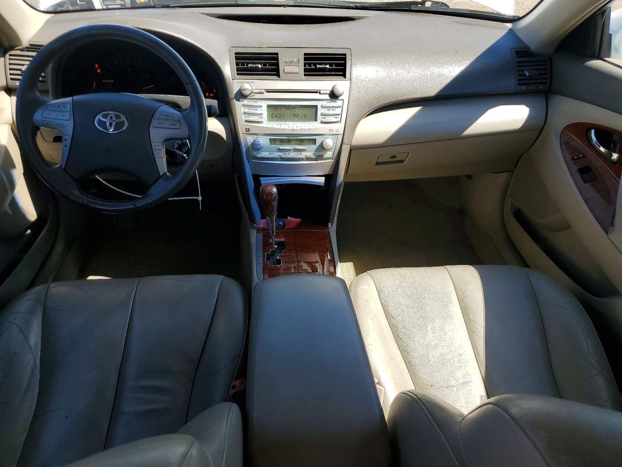 2008 Toyota Camry Xle White vin: 4T1BE46KX8U759183