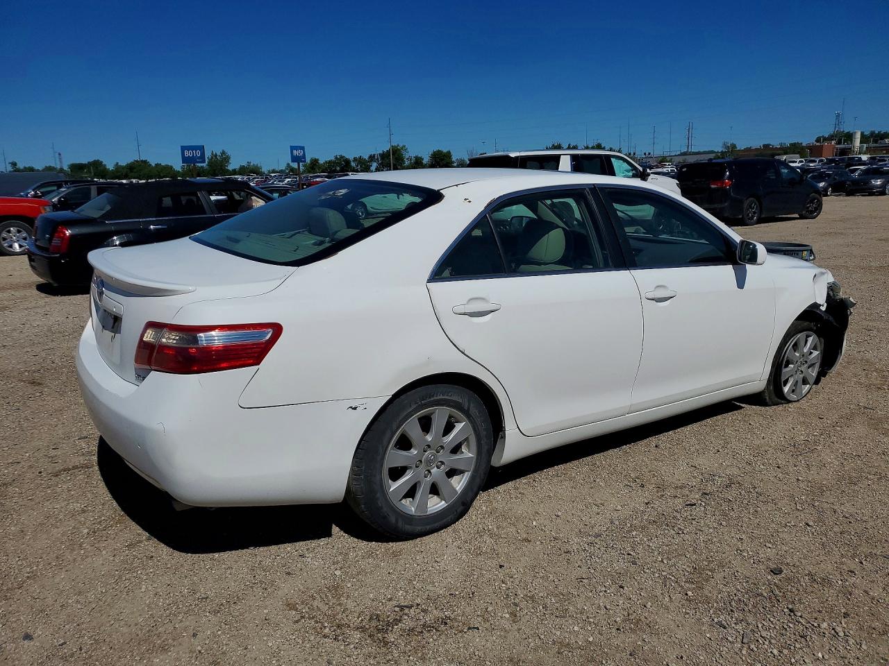 2008 Toyota Camry Xle White vin: 4T1BE46KX8U759183