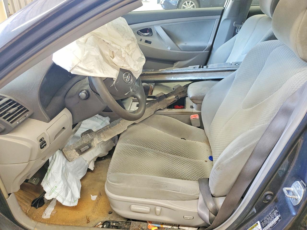 2008 Toyota Camry Le Gray vin: 4T1BE46KX8U787842