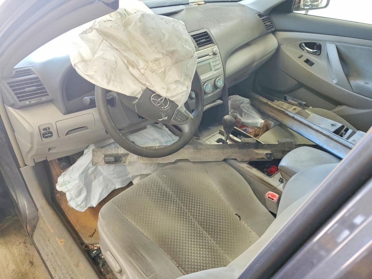 2008 Toyota Camry Le Gray vin: 4T1BE46KX8U787842