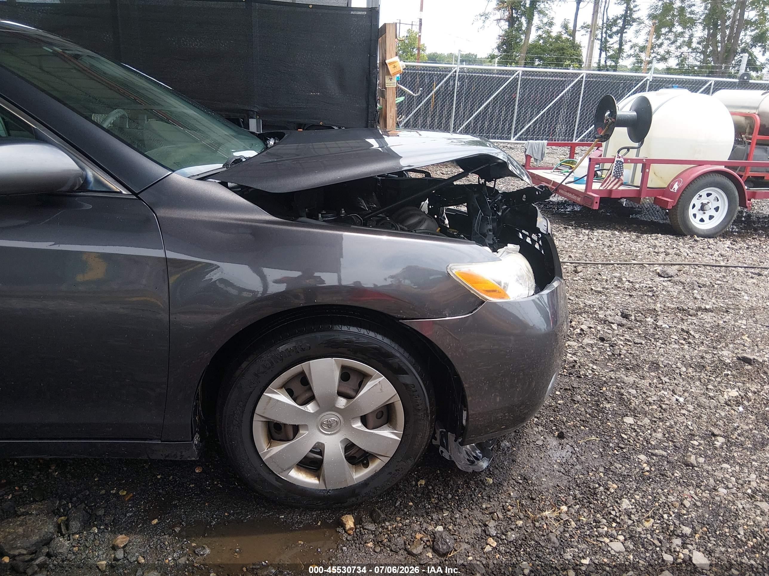 2009 Toyota Camry Le Gray vin: 4T1BE46KX9U266573