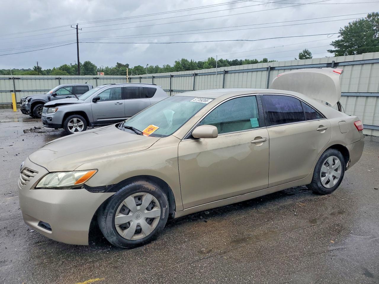 2009 Toyota Camry Le Gold vin: 4T1BE46KX9U296964