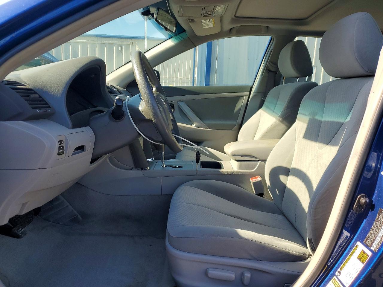 2009 Toyota Camry Le Blue vin: 4T1BE46KX9U322303