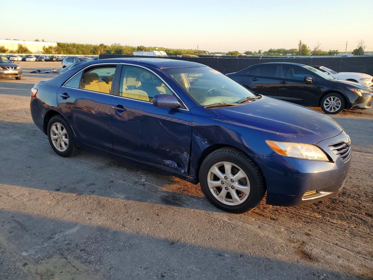 2009 Toyota Camry Le Blue vin: 4T1BE46KX9U322303