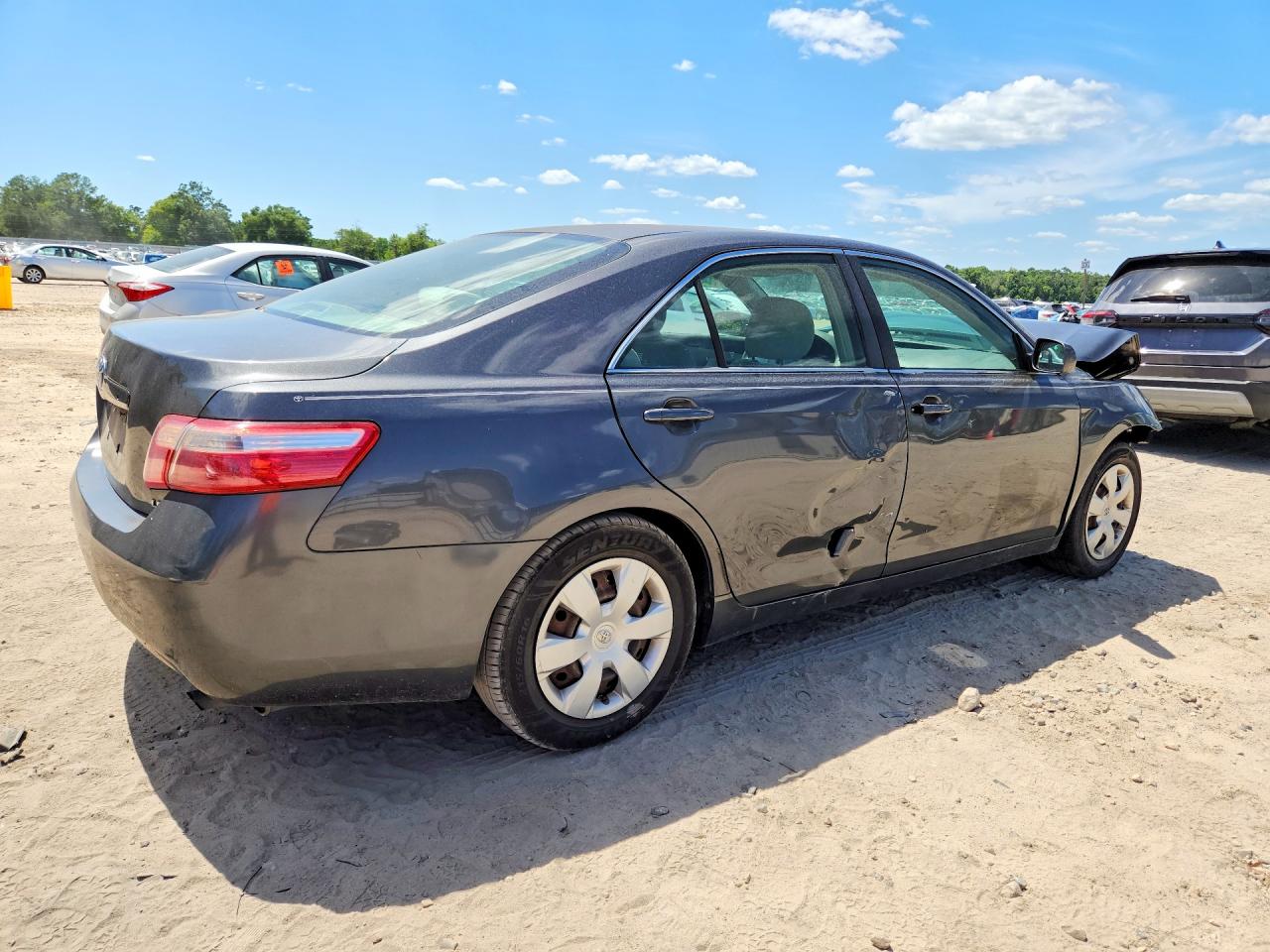 2009 Toyota Camry Le Gray vin: 4T1BE46KX9U330398
