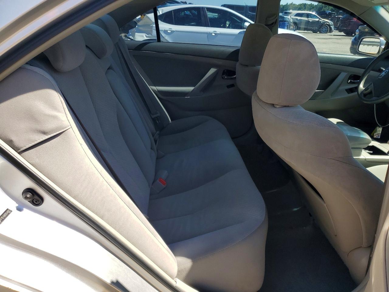 2009 Toyota Camry Base Silver vin: 4T1BE46KX9U348903