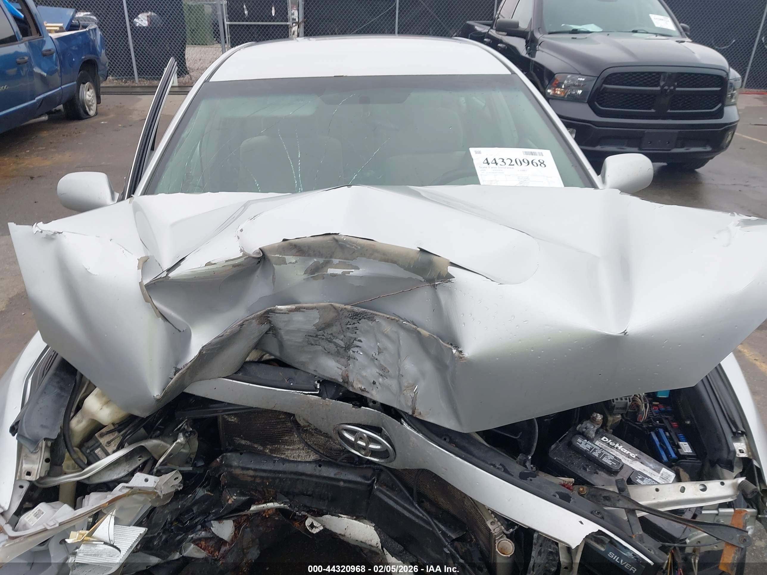 2009 Toyota Camry Le Silver vin: 4T1BE46KX9U350098
