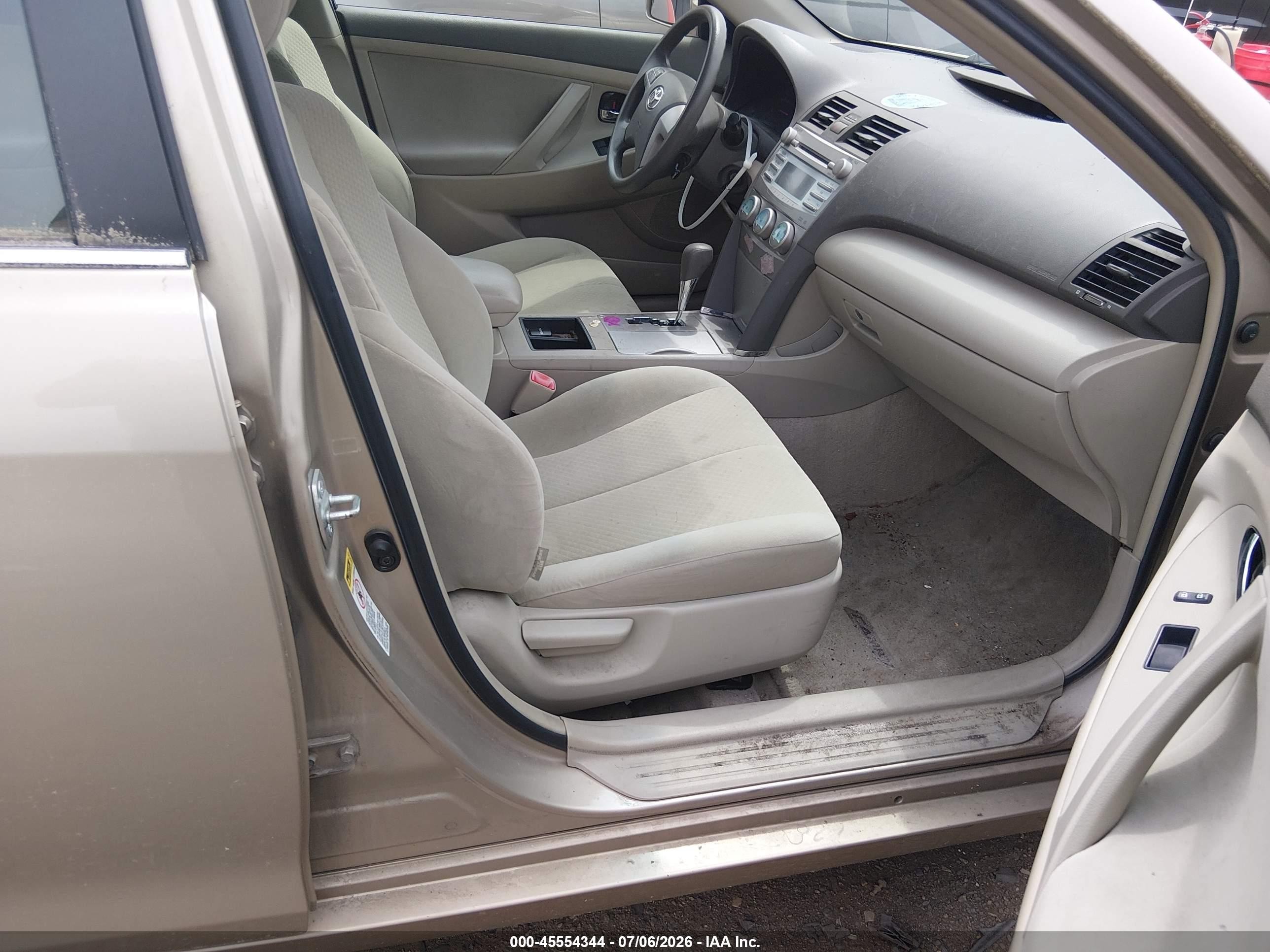 2009 Toyota Camry Le Tan vin: 4T1BE46KX9U367578