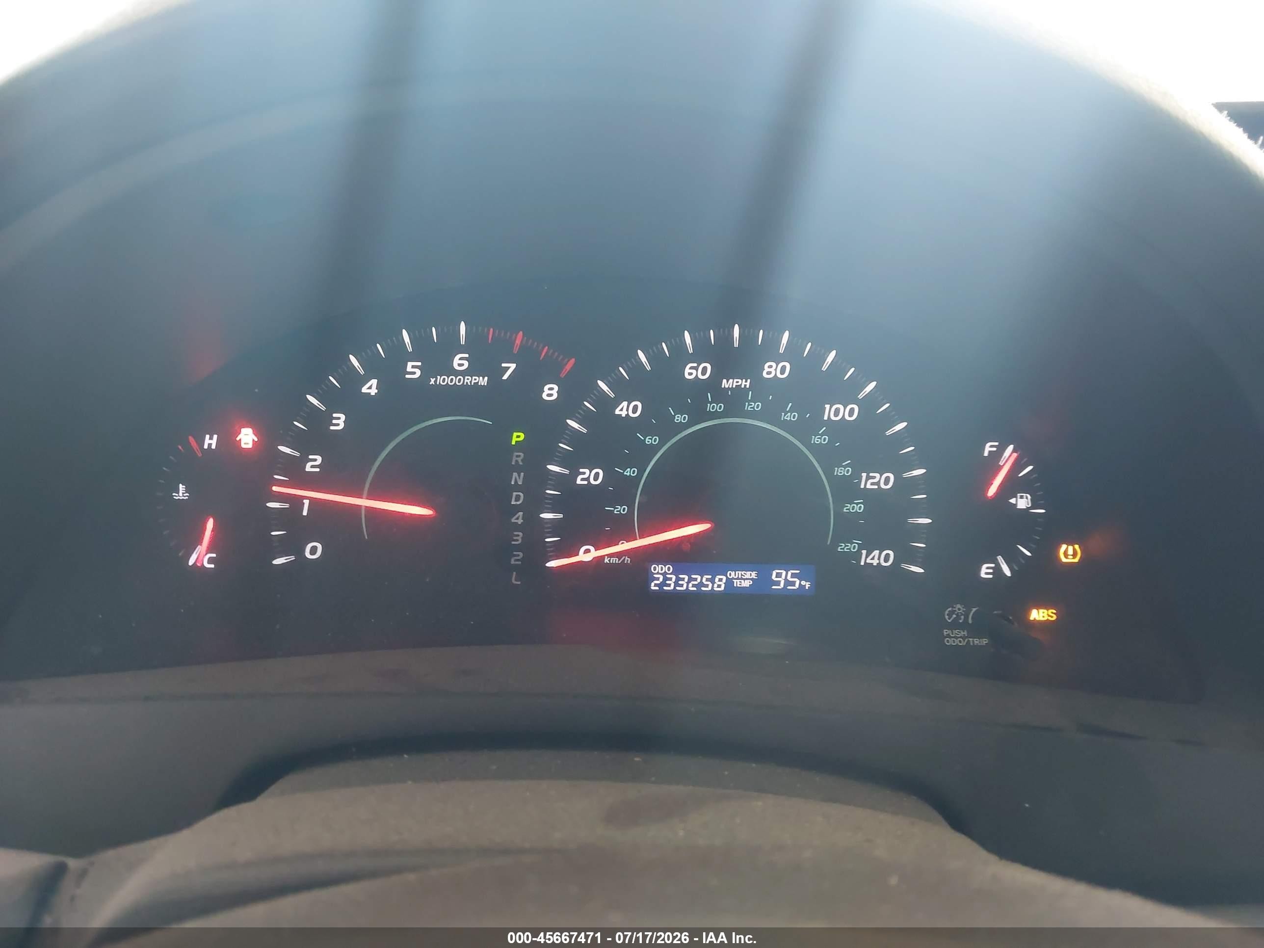 2009 Toyota Camry Le Red vin: 4T1BE46KX9U375020