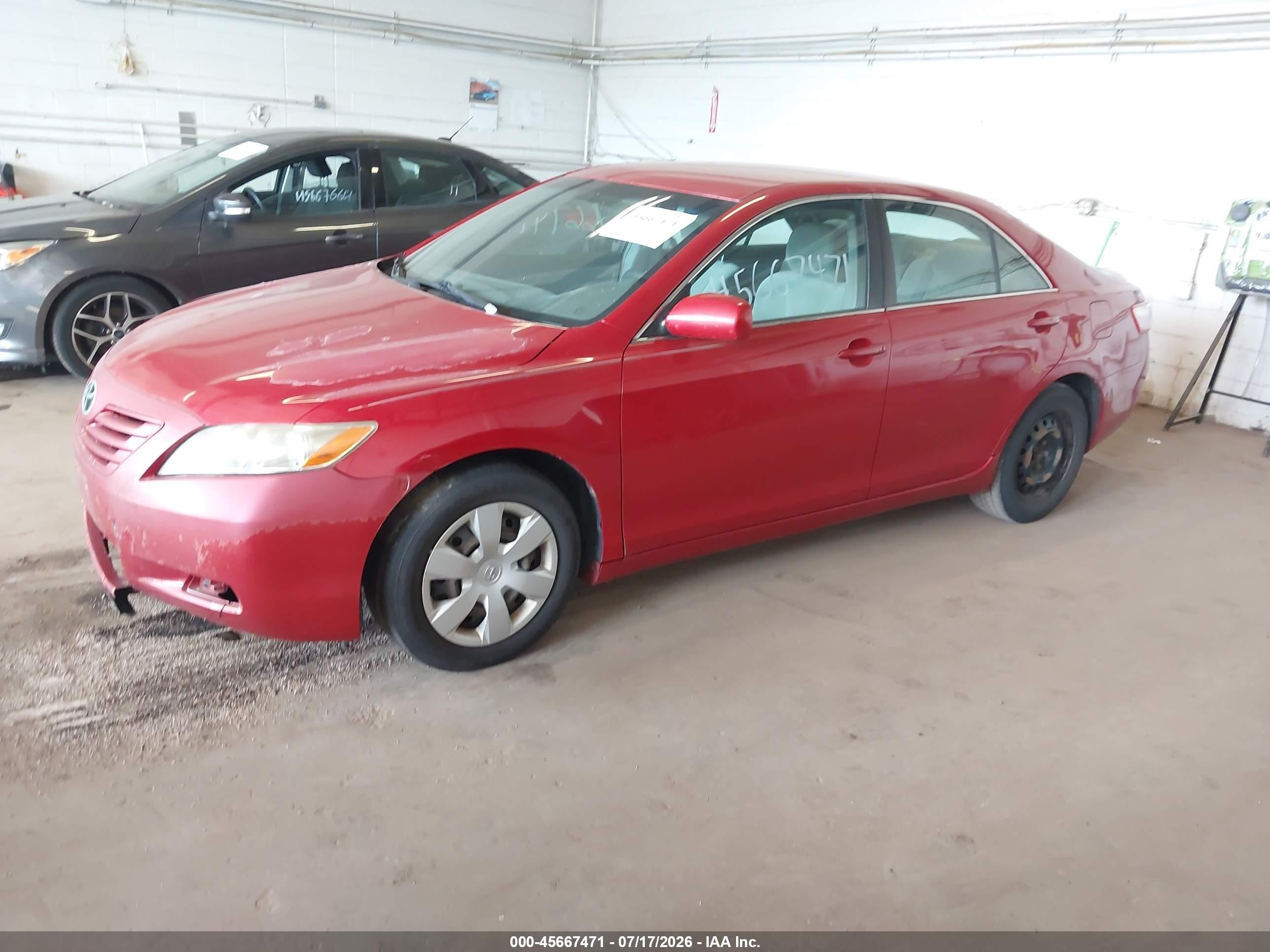 2009 Toyota Camry Le Red vin: 4T1BE46KX9U375020