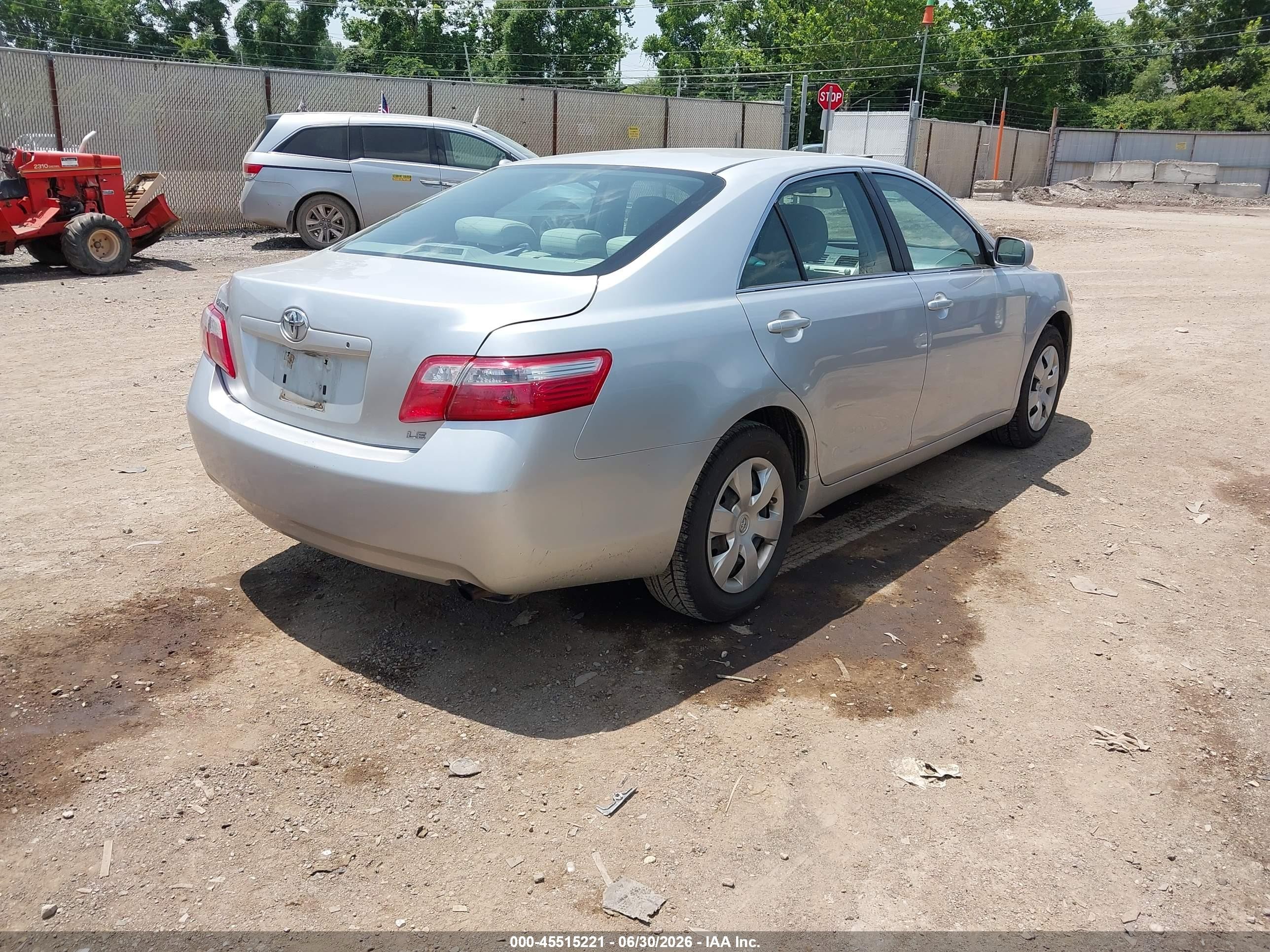 2009 Toyota Camry Le Silver vin: 4T1BE46KX9U386602
