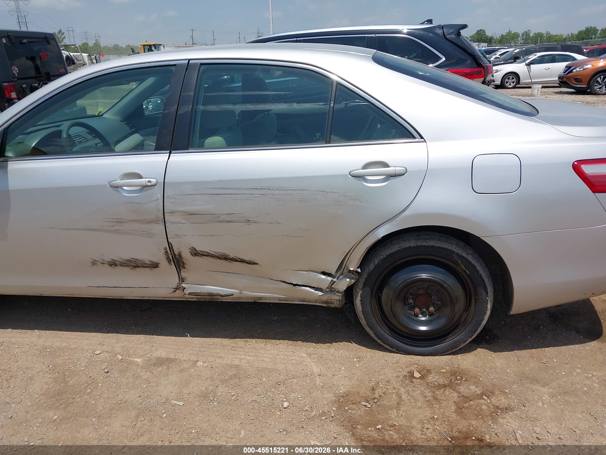 2009 Toyota Camry Le Silver vin: 4T1BE46KX9U386602