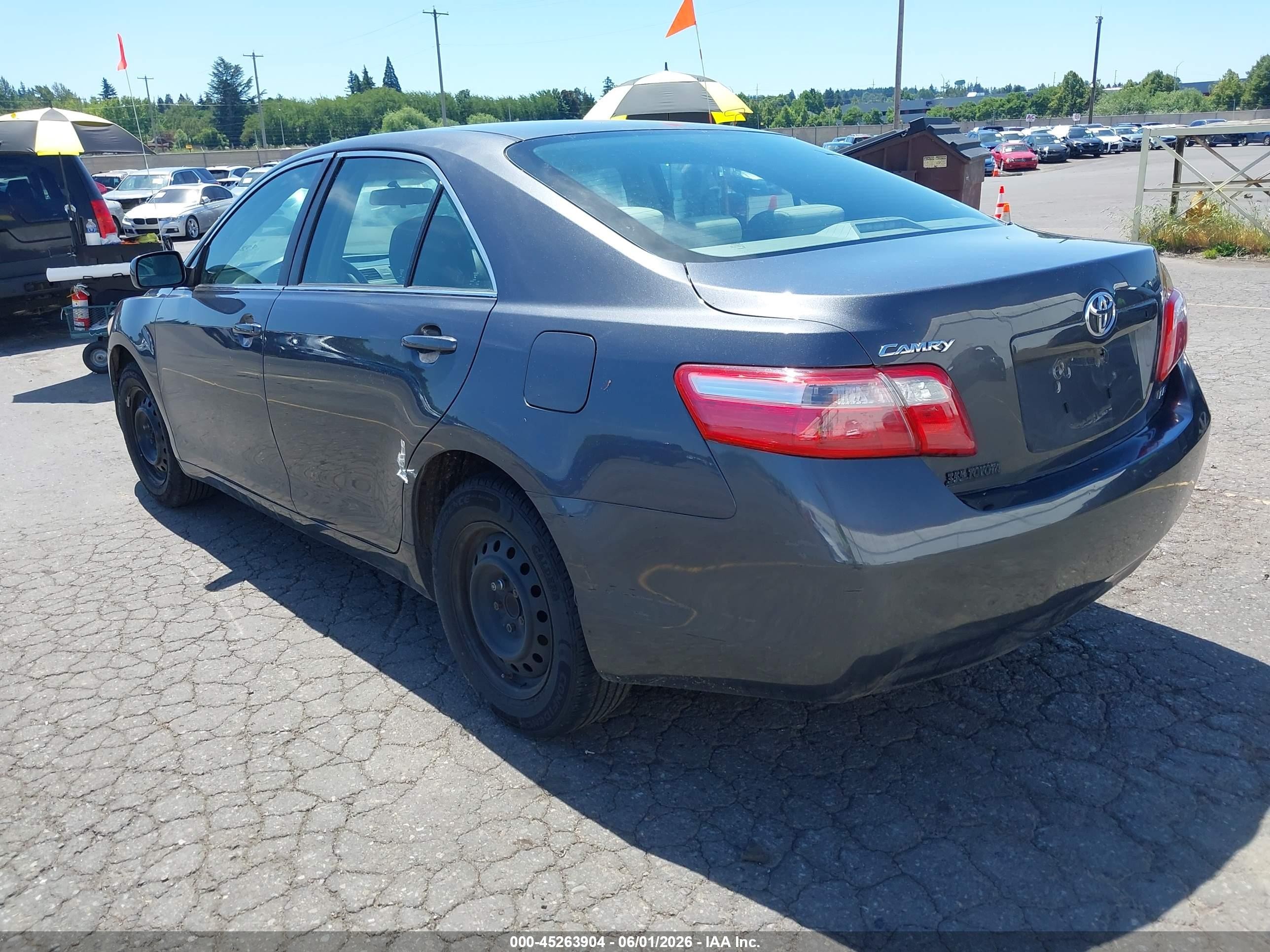 2009 Toyota Camry Le Gray vin: 4T1BE46KX9U393873