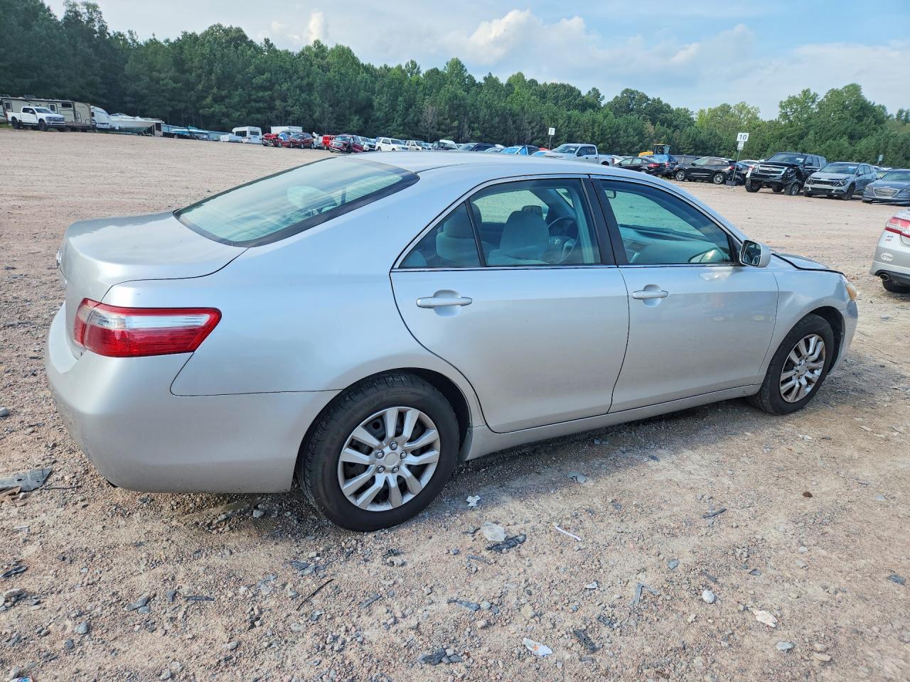 2009 Toyota Camry Le Silver vin: 4T1BE46KX9U411028