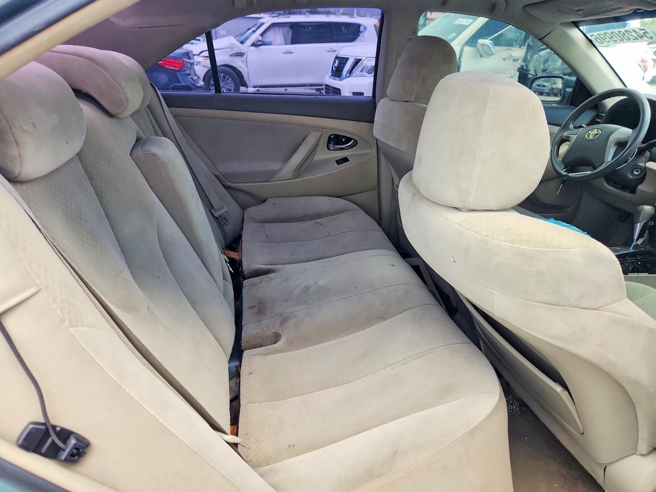 2009 Toyota Camry Le Green vin: 4T1BE46KX9U807671