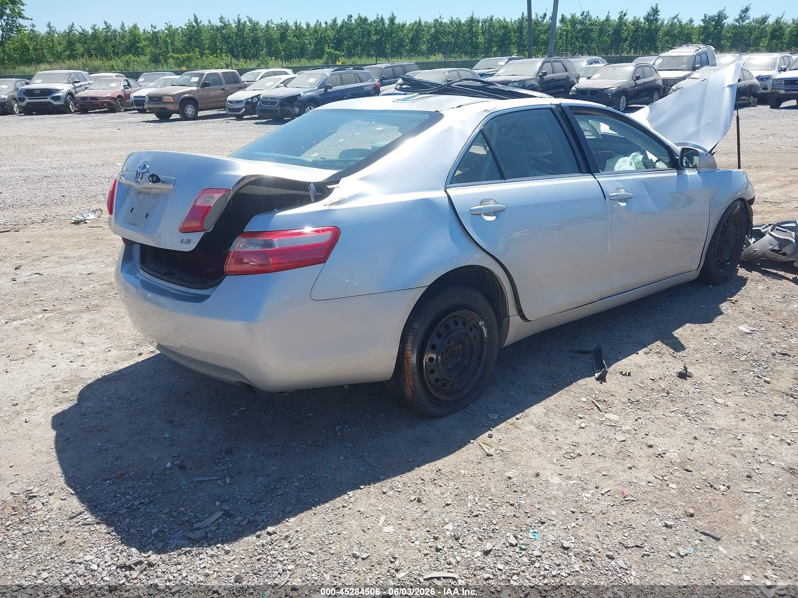 2009 Toyota Camry Le Silver vin: 4T1BE46KX9U835602