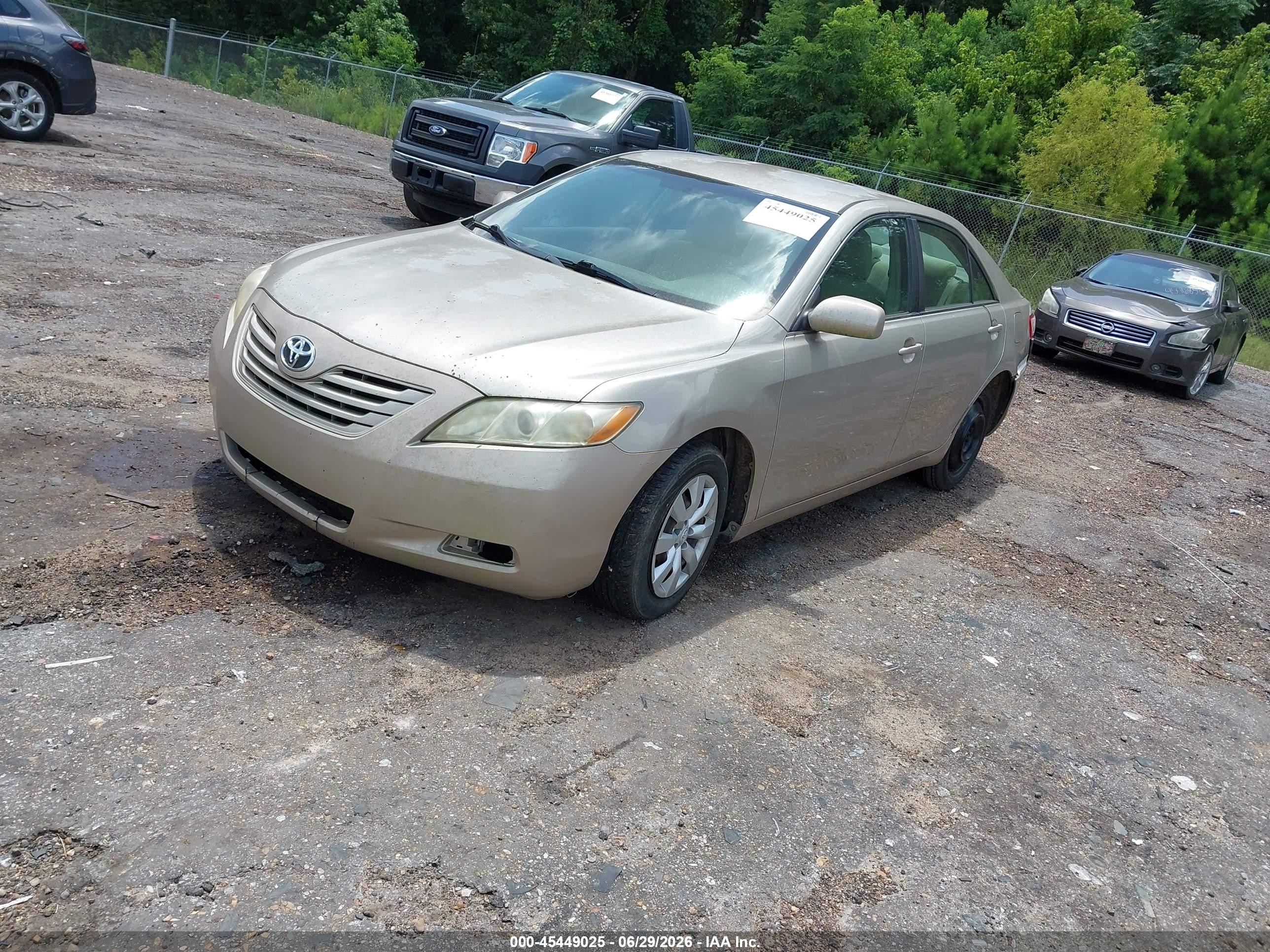 2009 Toyota Camry Le Gold vin: 4T1BE46KX9U835843