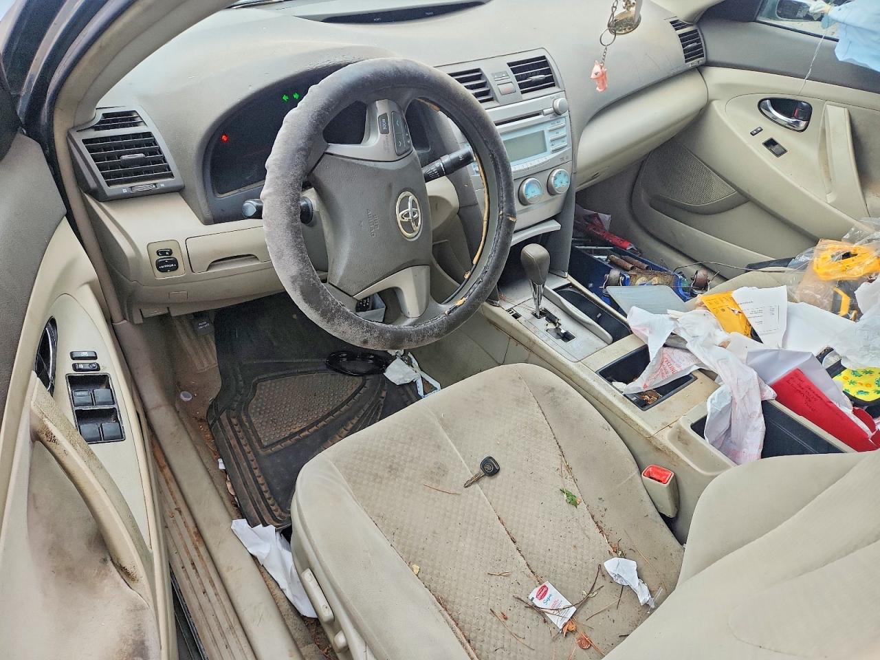 2009 Toyota Camry Le Green vin: 4T1BE46KX9U848432