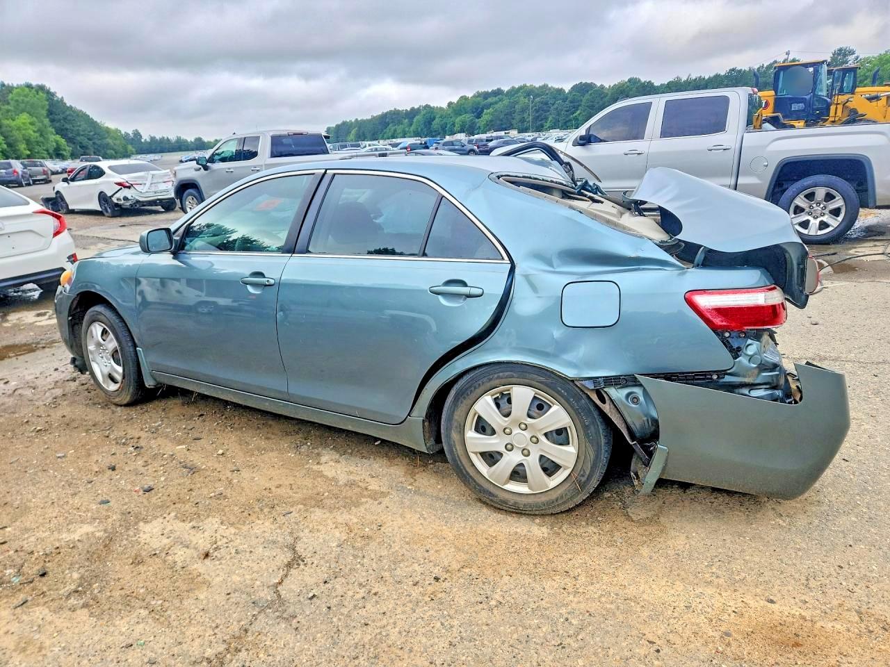 2009 Toyota Camry Le Green vin: 4T1BE46KX9U848432
