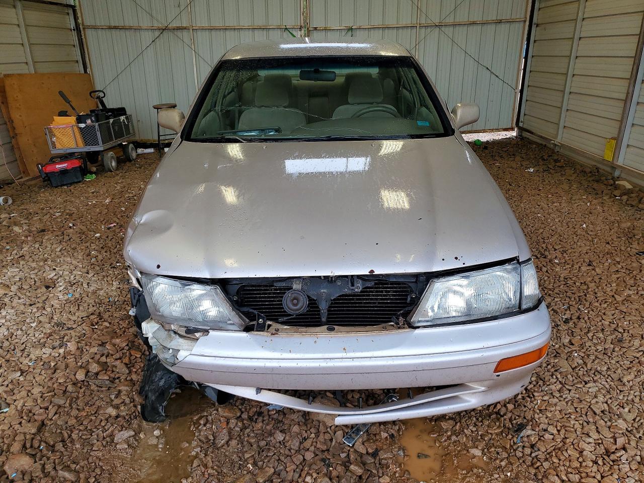 1996 Toyota Avalon Xl Tan vin: 4T1BF12B0TU083739