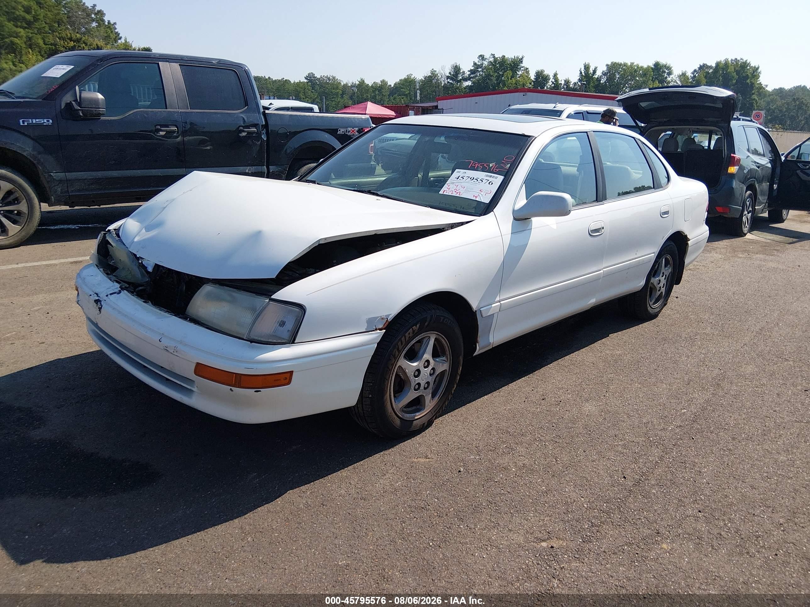 1997 Toyota Avalon Xl White vin: 4T1BF12B0VU165358
