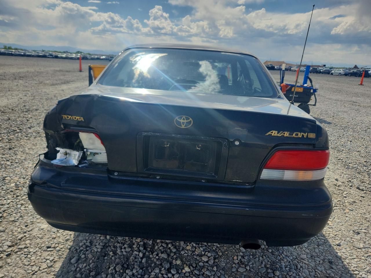 1996 Toyota Avalon Xls Black vin: 4T1BF12B1TU074385