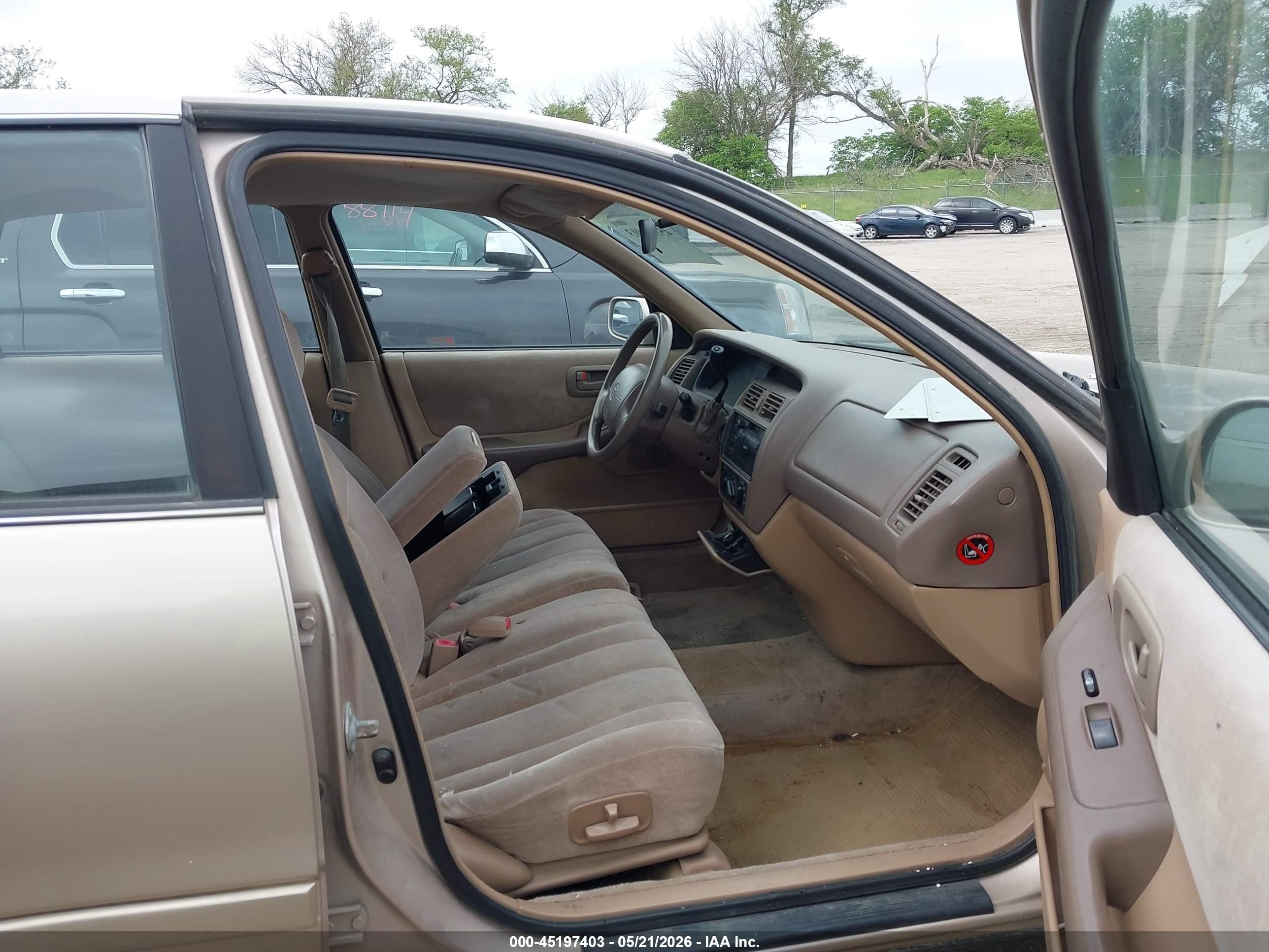 1996 Toyota Avalon Xl/xls Золотой vin: 4T1BF12B1TU090523