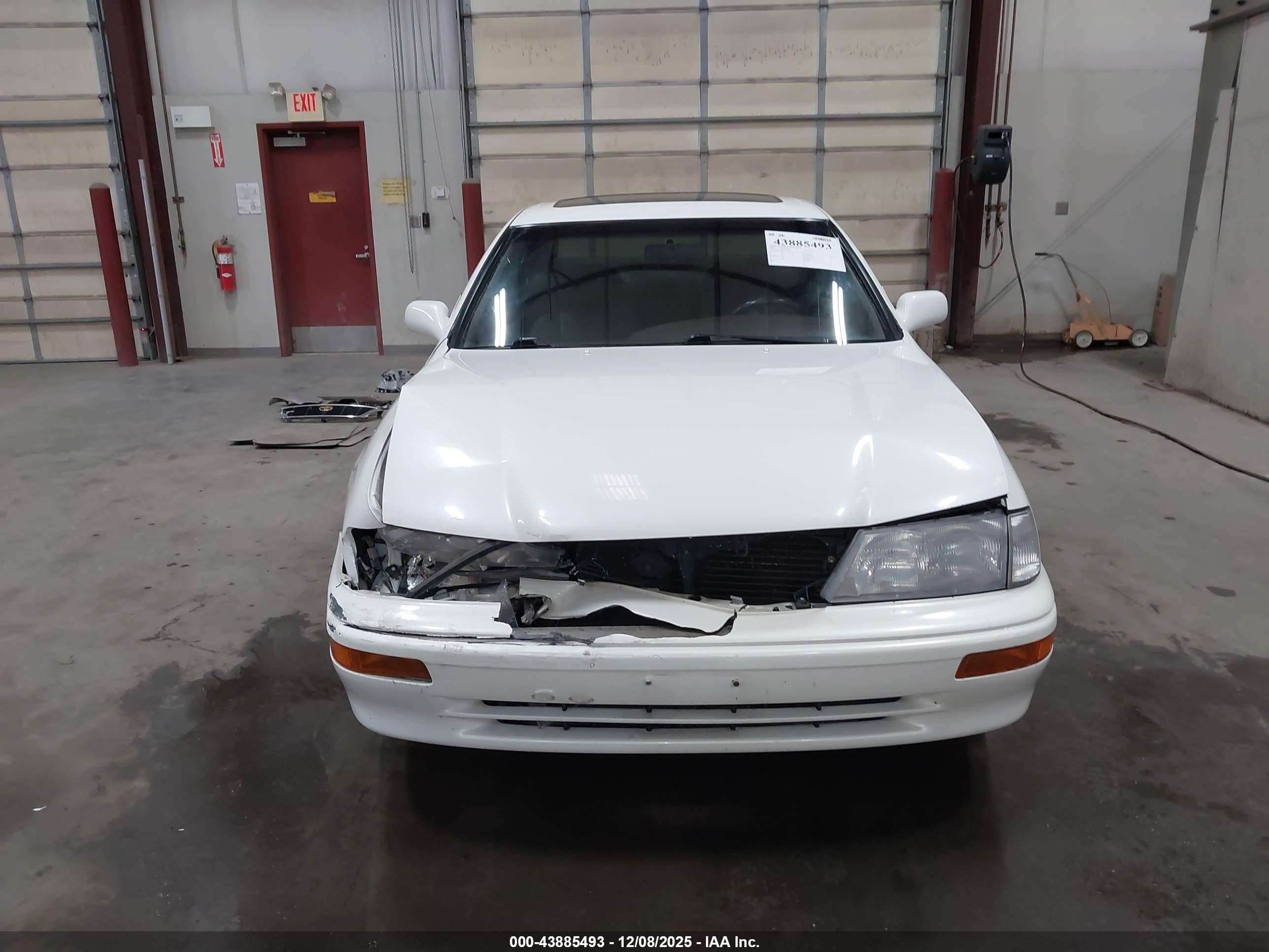 1996 Toyota Avalon Xl/xls White vin: 4T1BF12B2TU100153