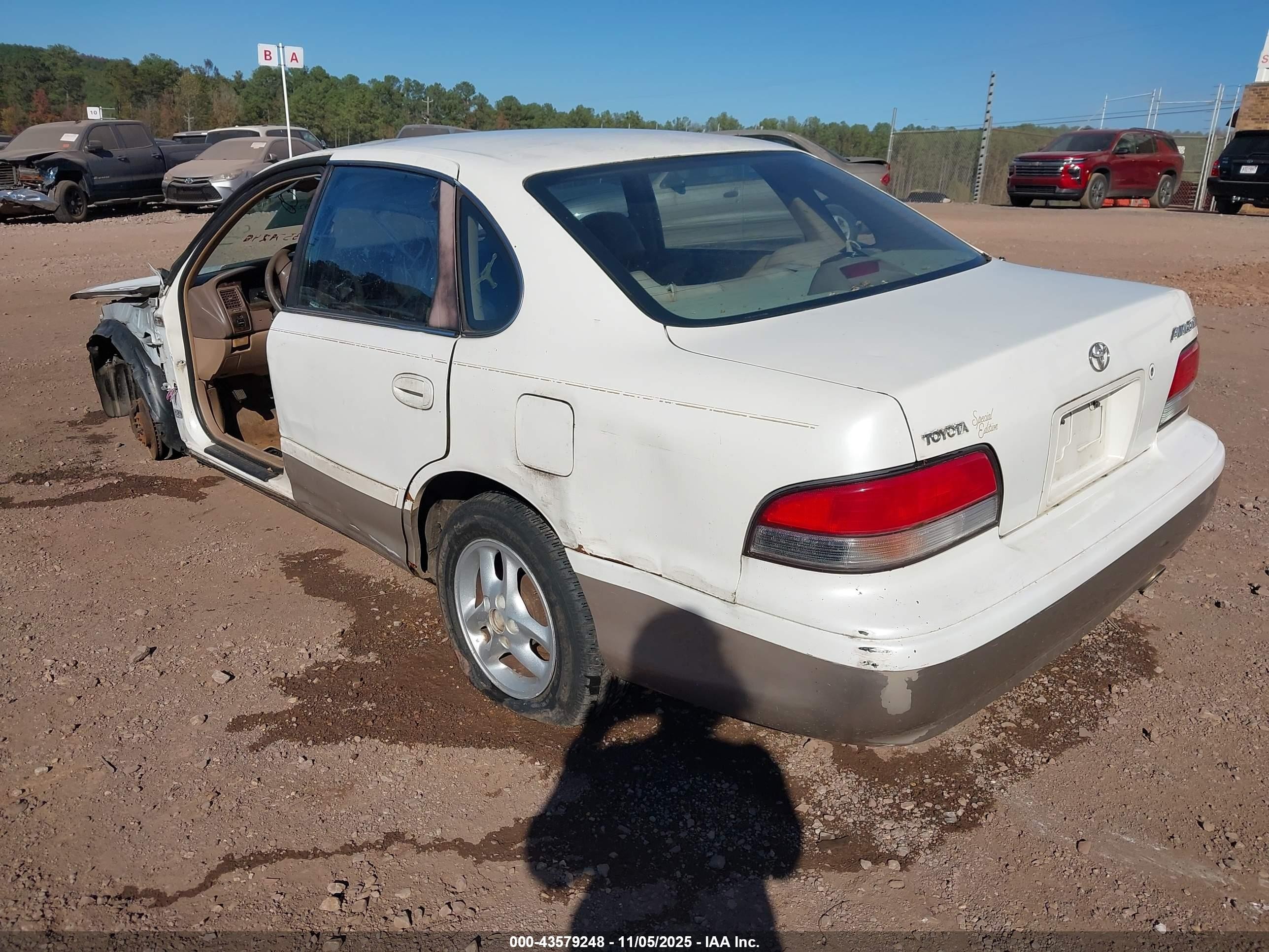 1996 Toyota Avalon Xl/xls Белый vin: 4T1BF12B2TU112688
