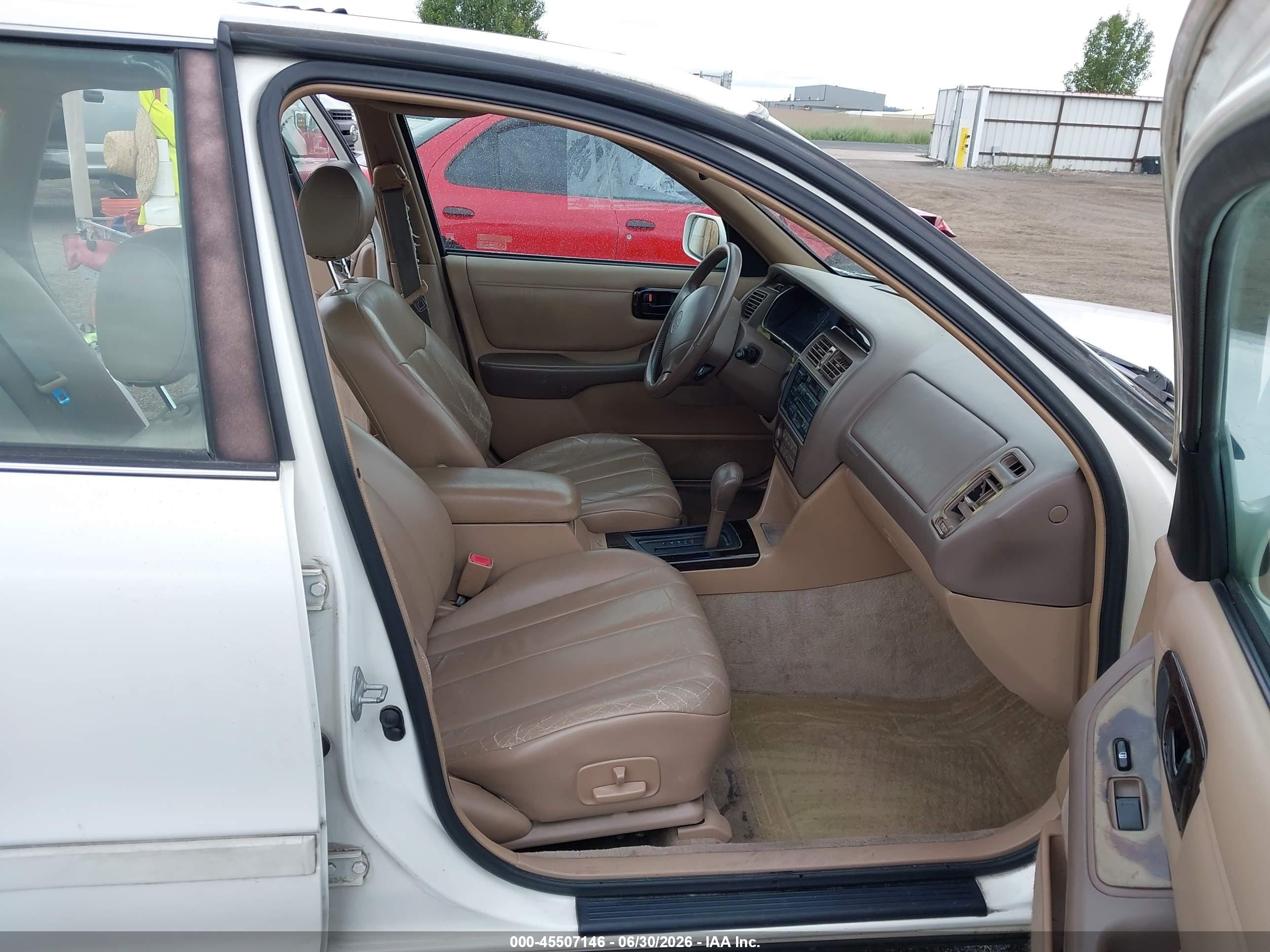 1997 Toyota Avalon Xls White vin: 4T1BF12B2VU180301