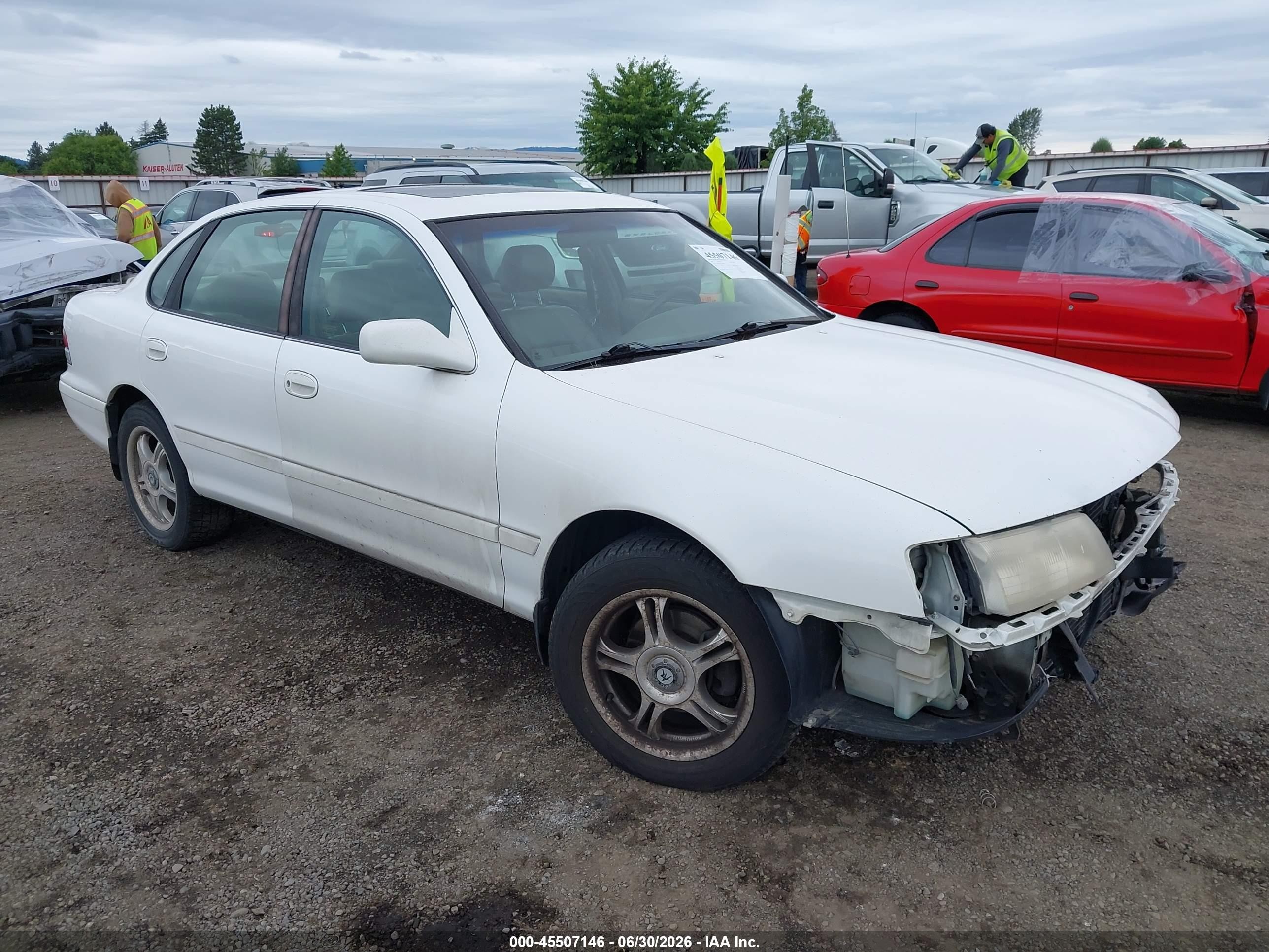 1997 Toyota Avalon Xls White vin: 4T1BF12B2VU180301