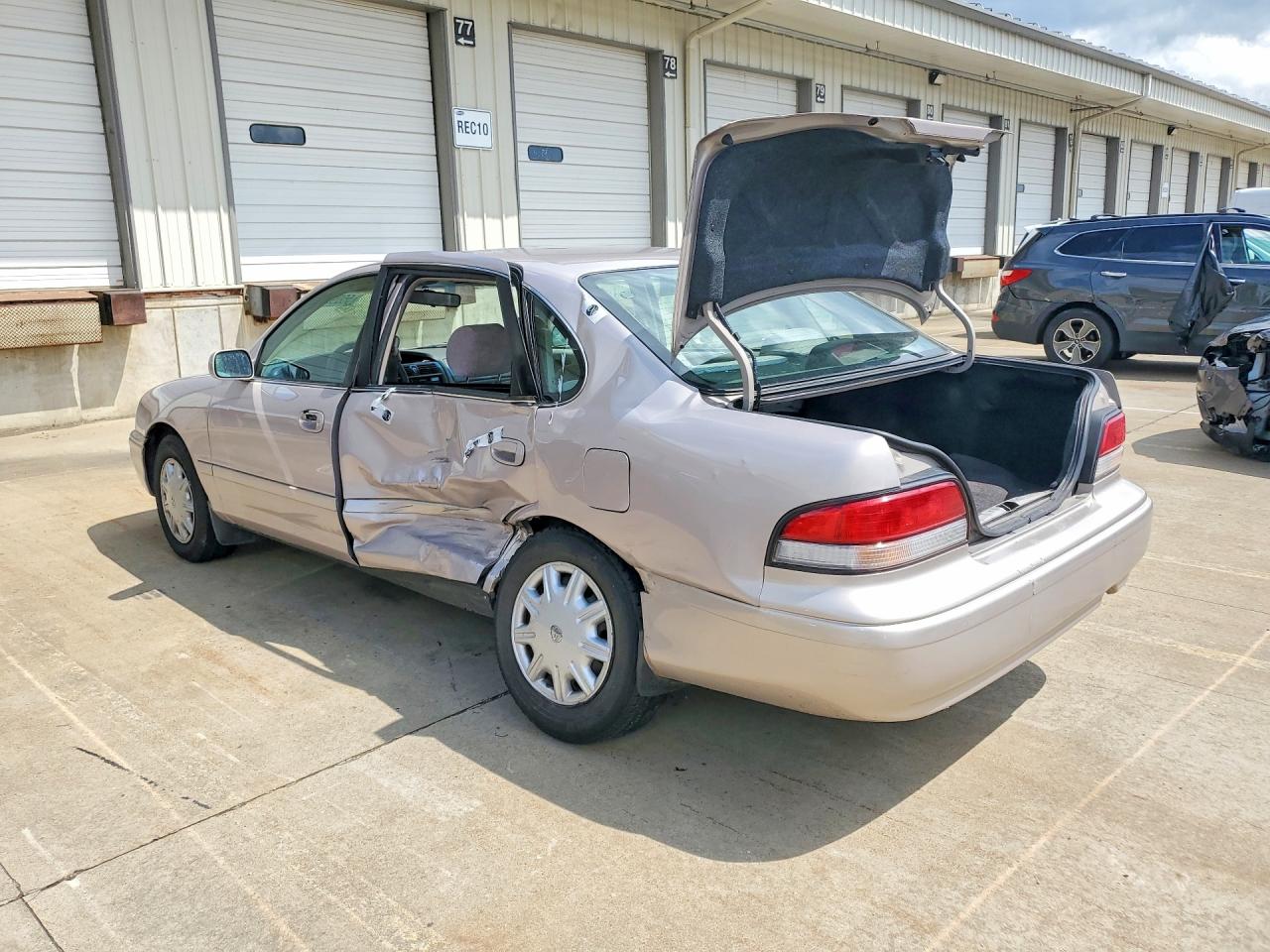 1997 Toyota Avalon Xl Gold vin: 4T1BF12B3VU182428