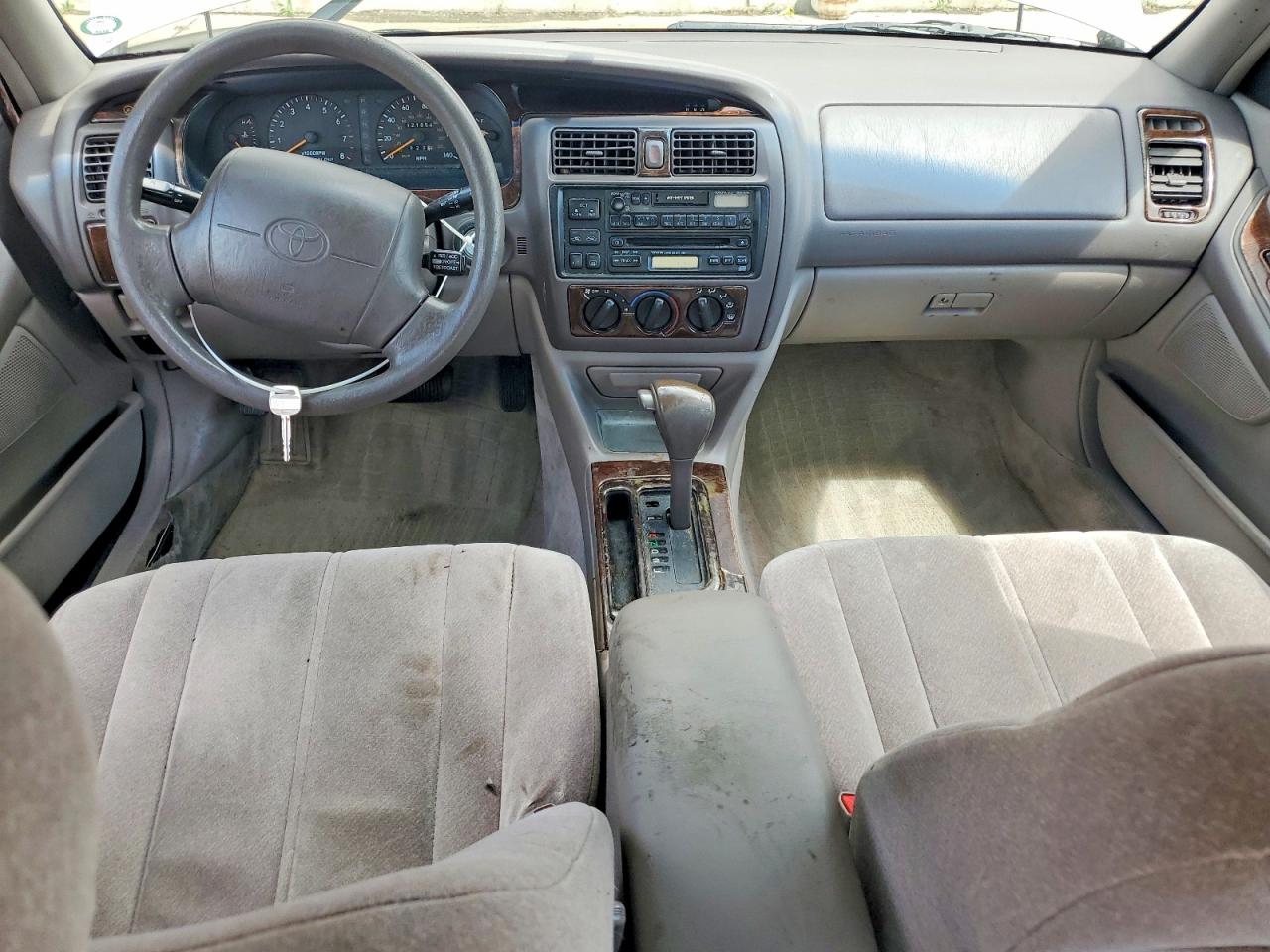 1997 Toyota Avalon Xl Gold vin: 4T1BF12B3VU182428