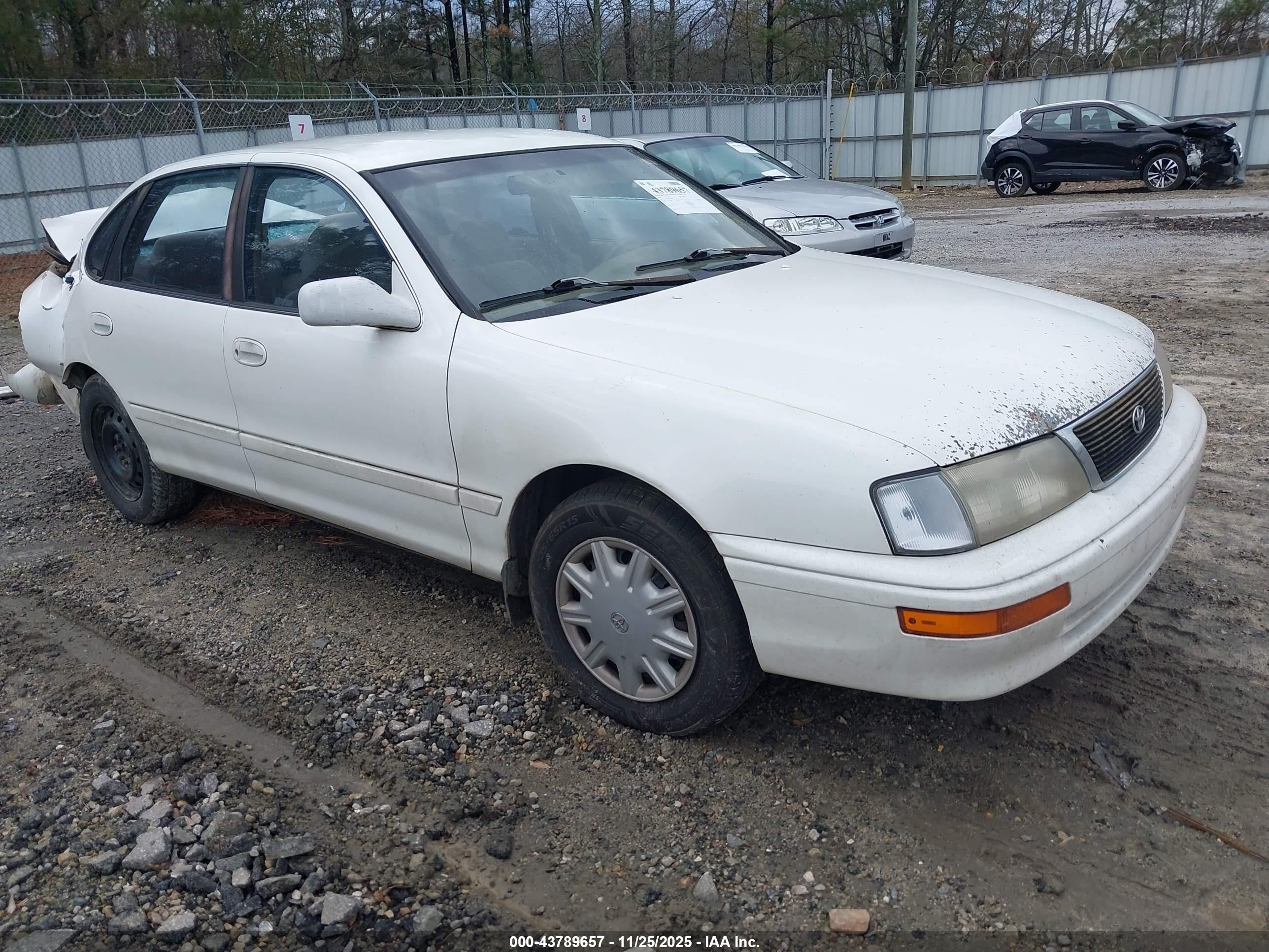 1996 Toyota Avalon Xl/xls White vin: 4T1BF12B4TU095294