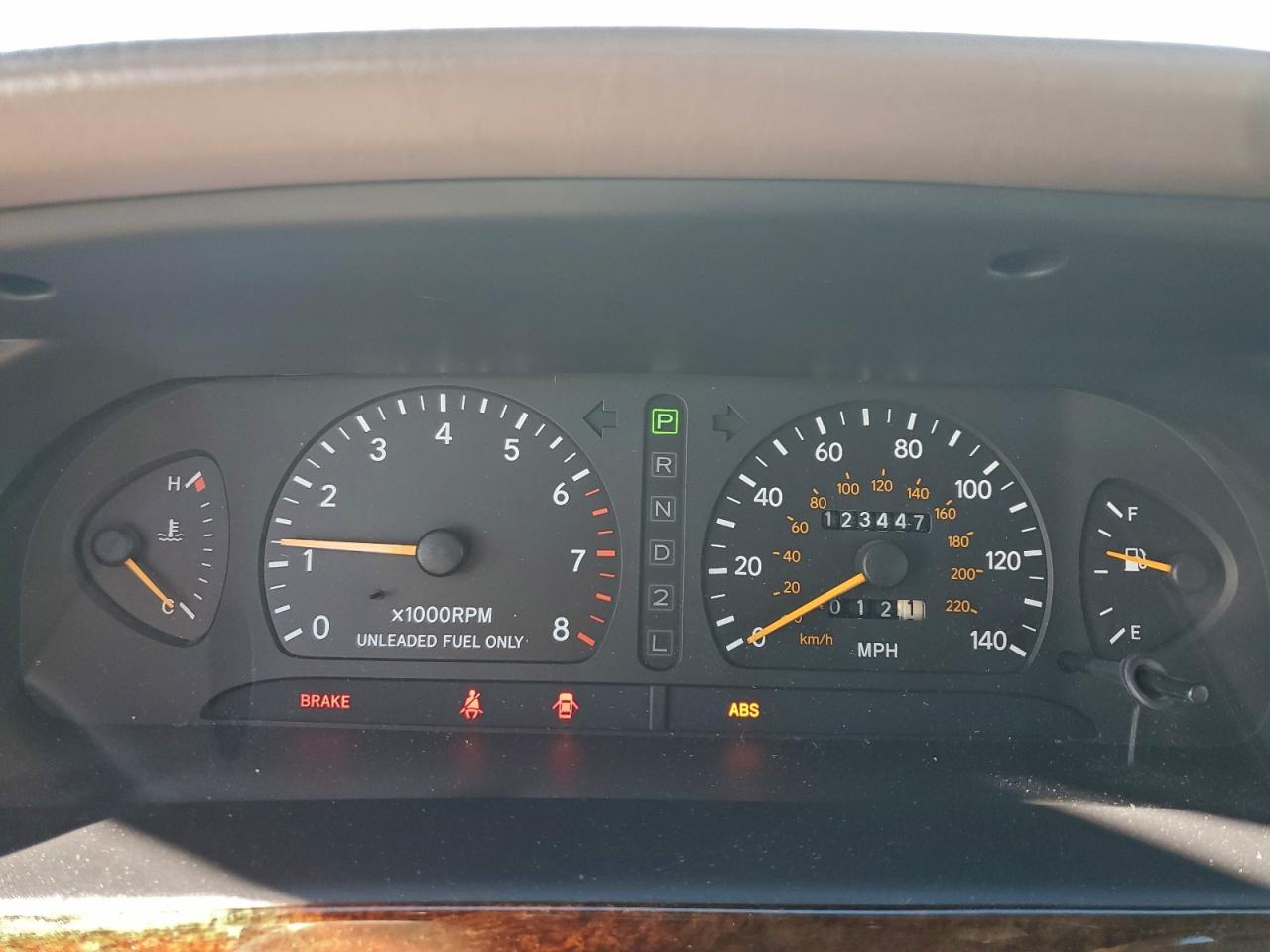 1997 Toyota Avalon White vin: 4T1BF12B4VU176816