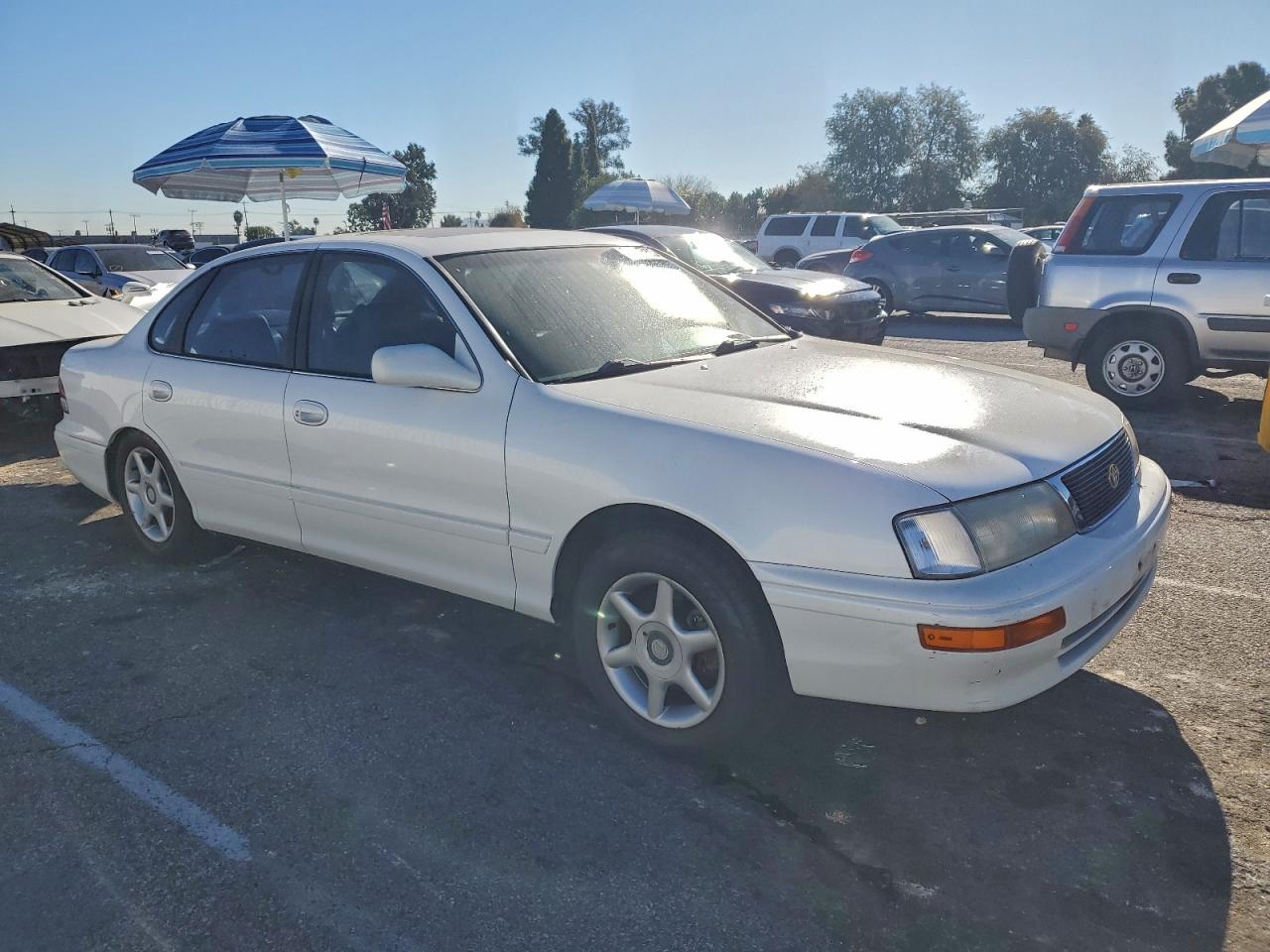 1997 Toyota Avalon White vin: 4T1BF12B4VU176816