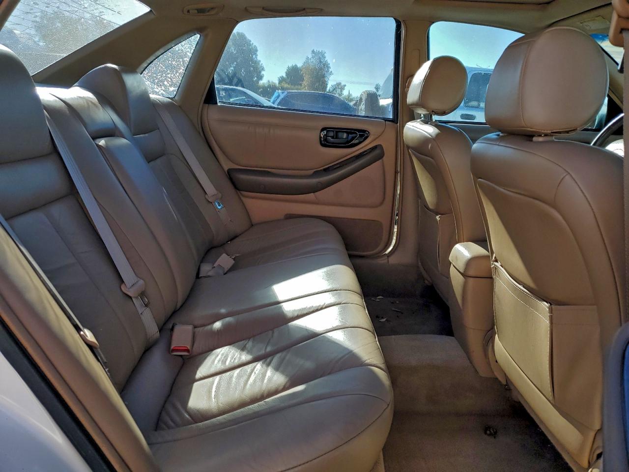 1997 Toyota Avalon White vin: 4T1BF12B4VU176816