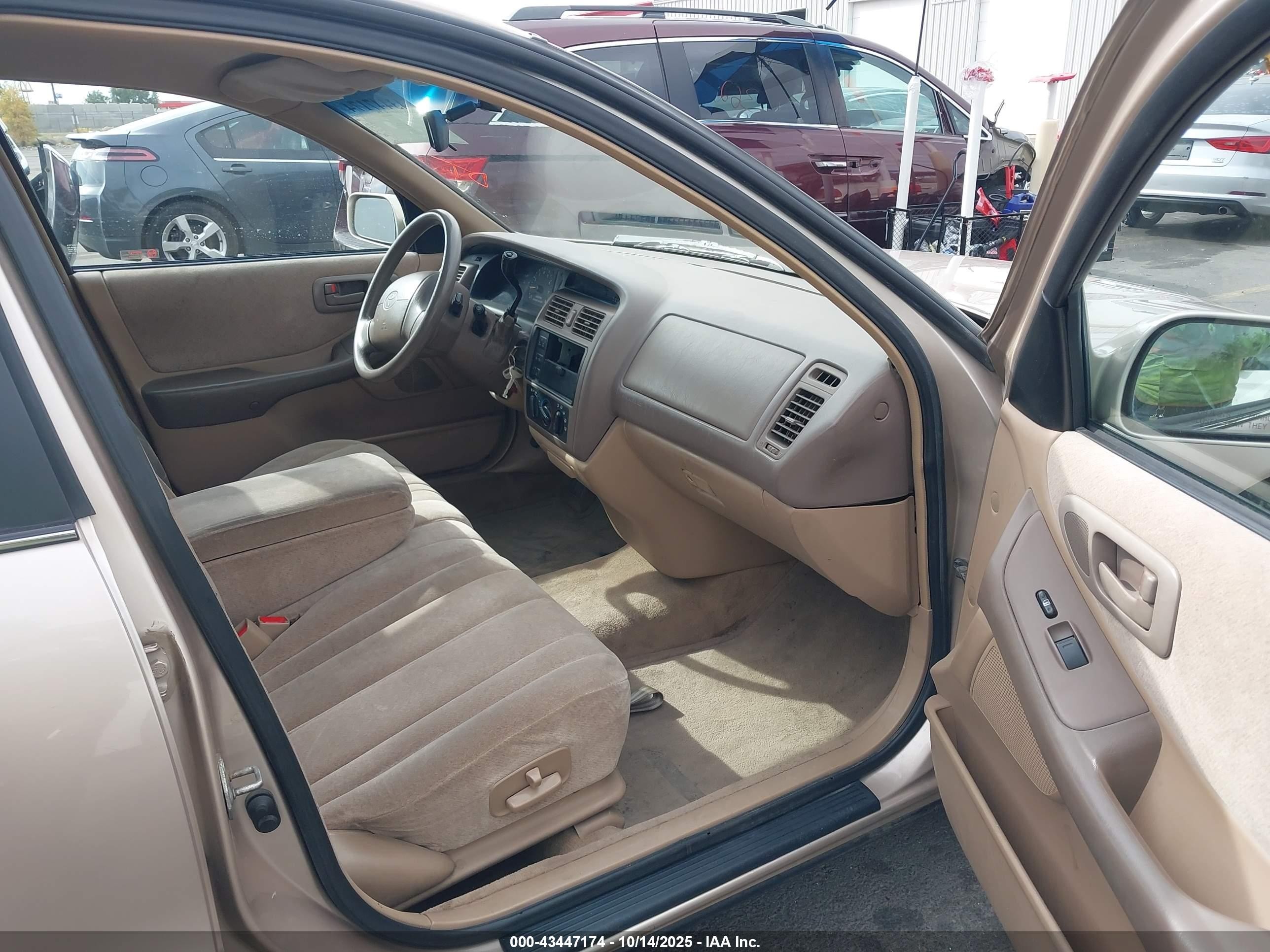 1996 Toyota Avalon Xl/xls Золотой vin: 4T1BF12B5TU081498