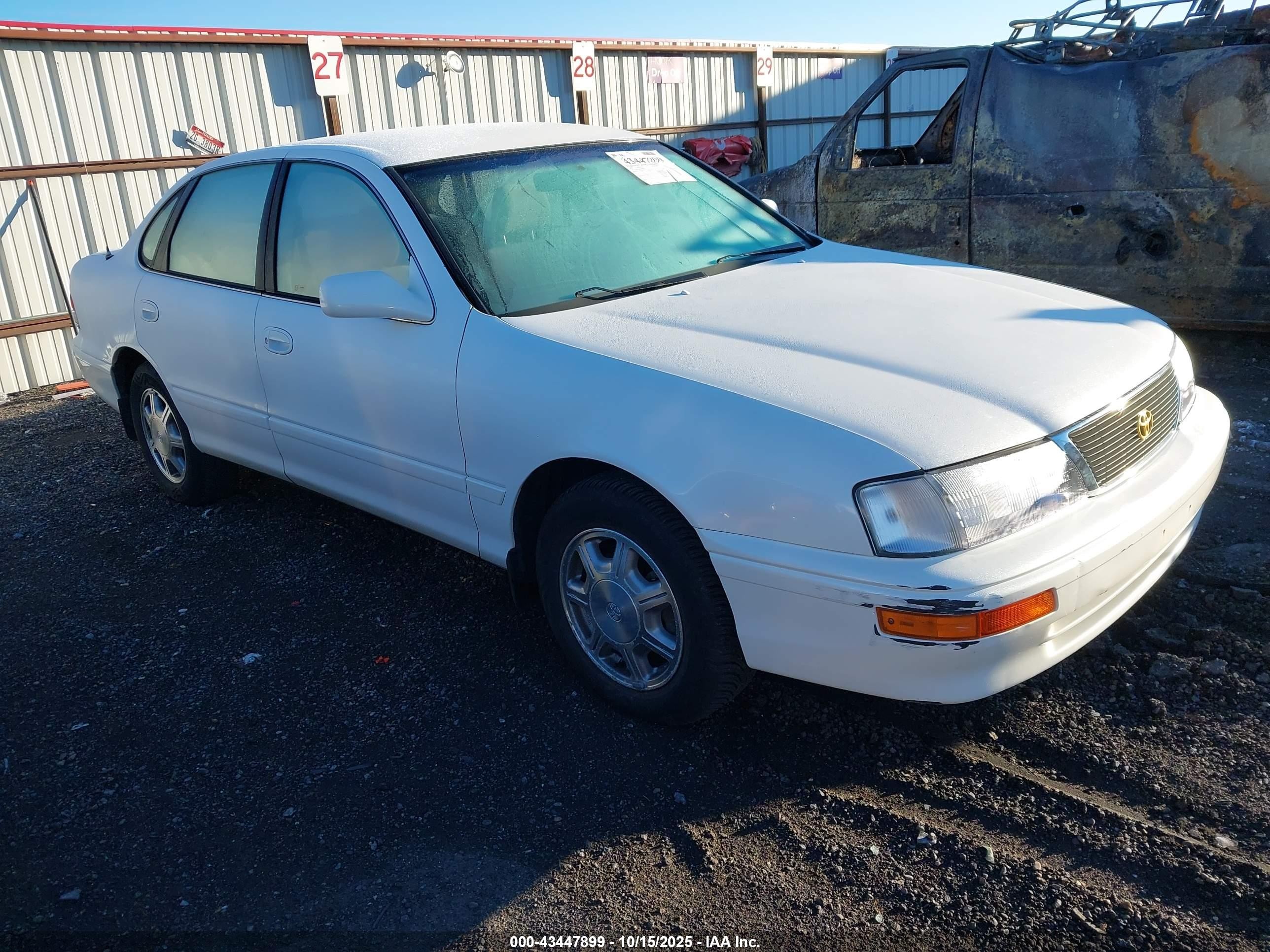 1996 Toyota Avalon Xl/xls White vin: 4T1BF12B6TU066654