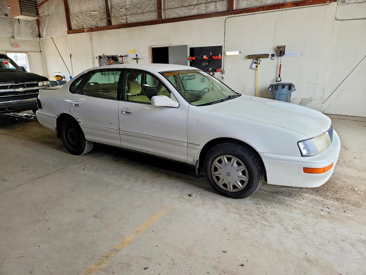 1997 Toyota Avalon Xl White vin: 4T1BF12B6VU209329