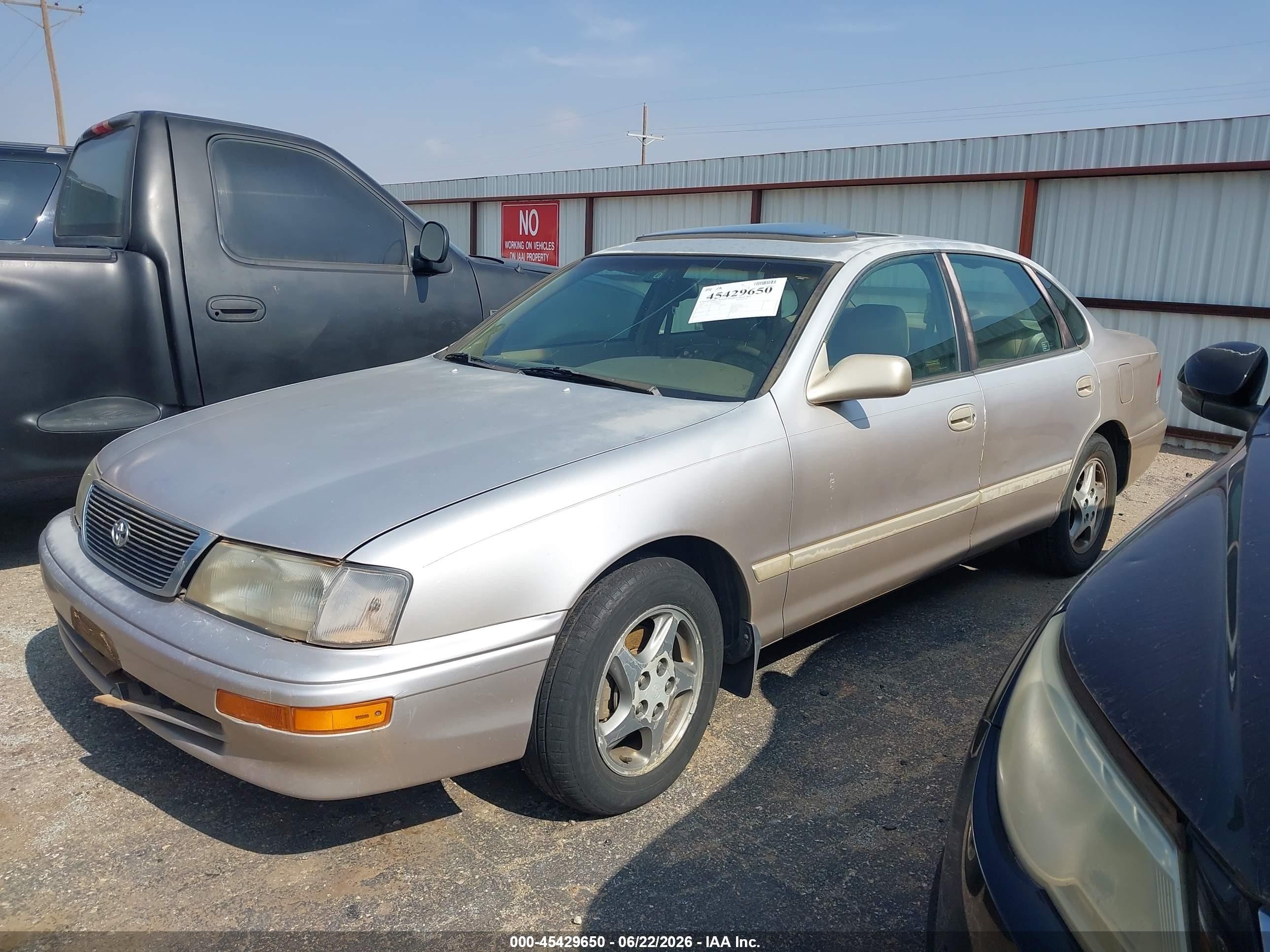 1997 Toyota Avalon Xls Gold vin: 4T1BF12B7VU170945