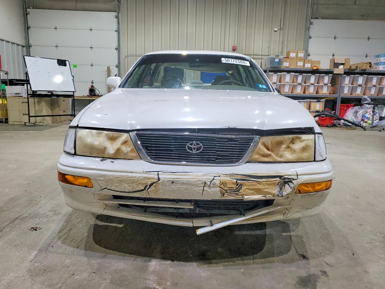 1997 Toyota Avalon Xl White vin: 4T1BF12B7VU174381