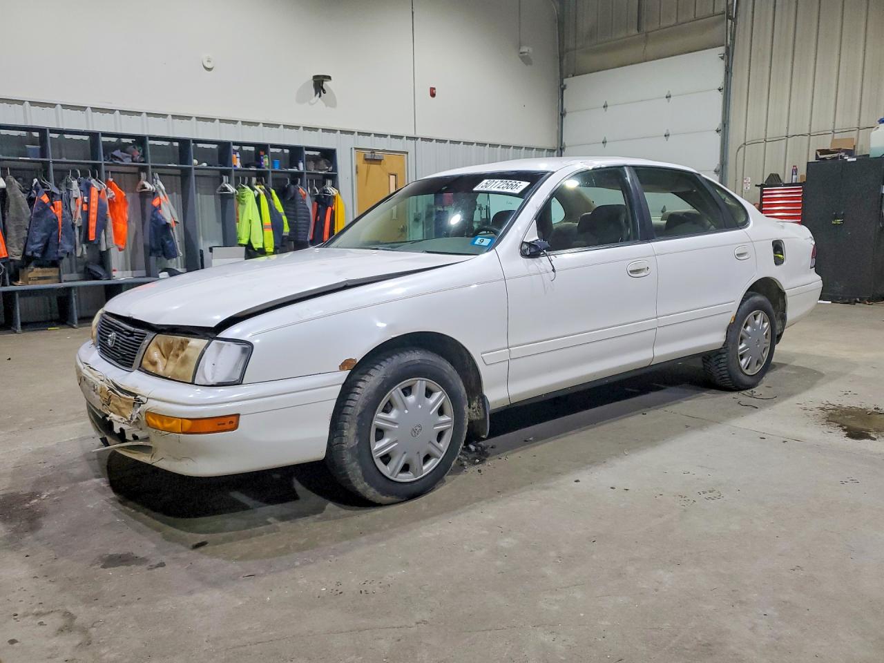 1997 Toyota Avalon Xl White vin: 4T1BF12B7VU174381