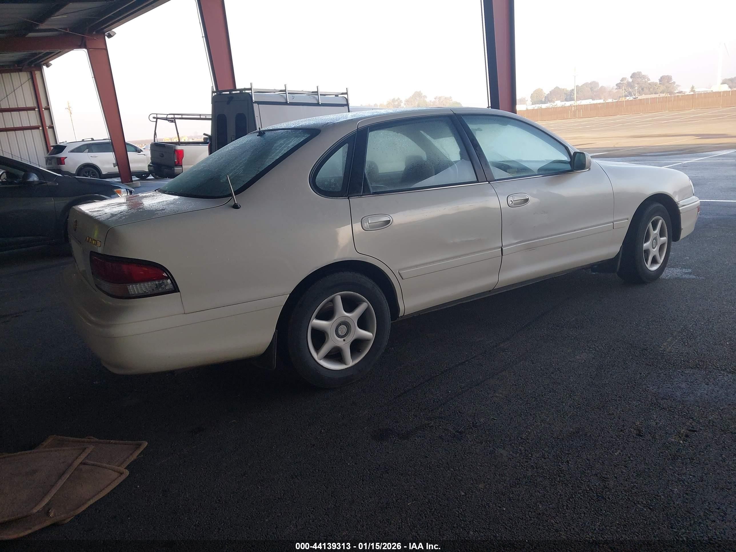 1996 Toyota Avalon Xl/xls White vin: 4T1BF12B8TU079860