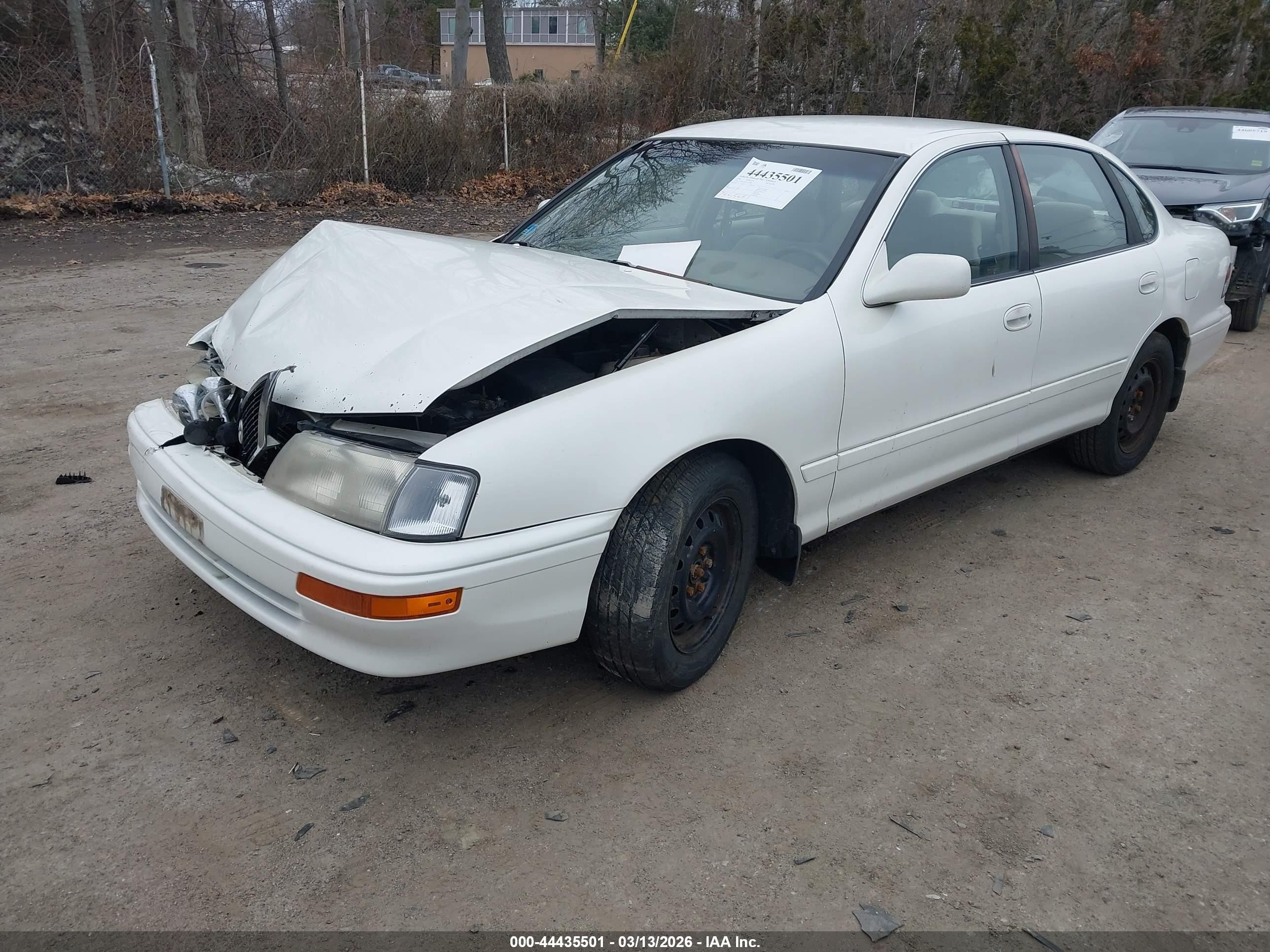 1996 Toyota Avalon Xl/xls White vin: 4T1BF12B8TU101680