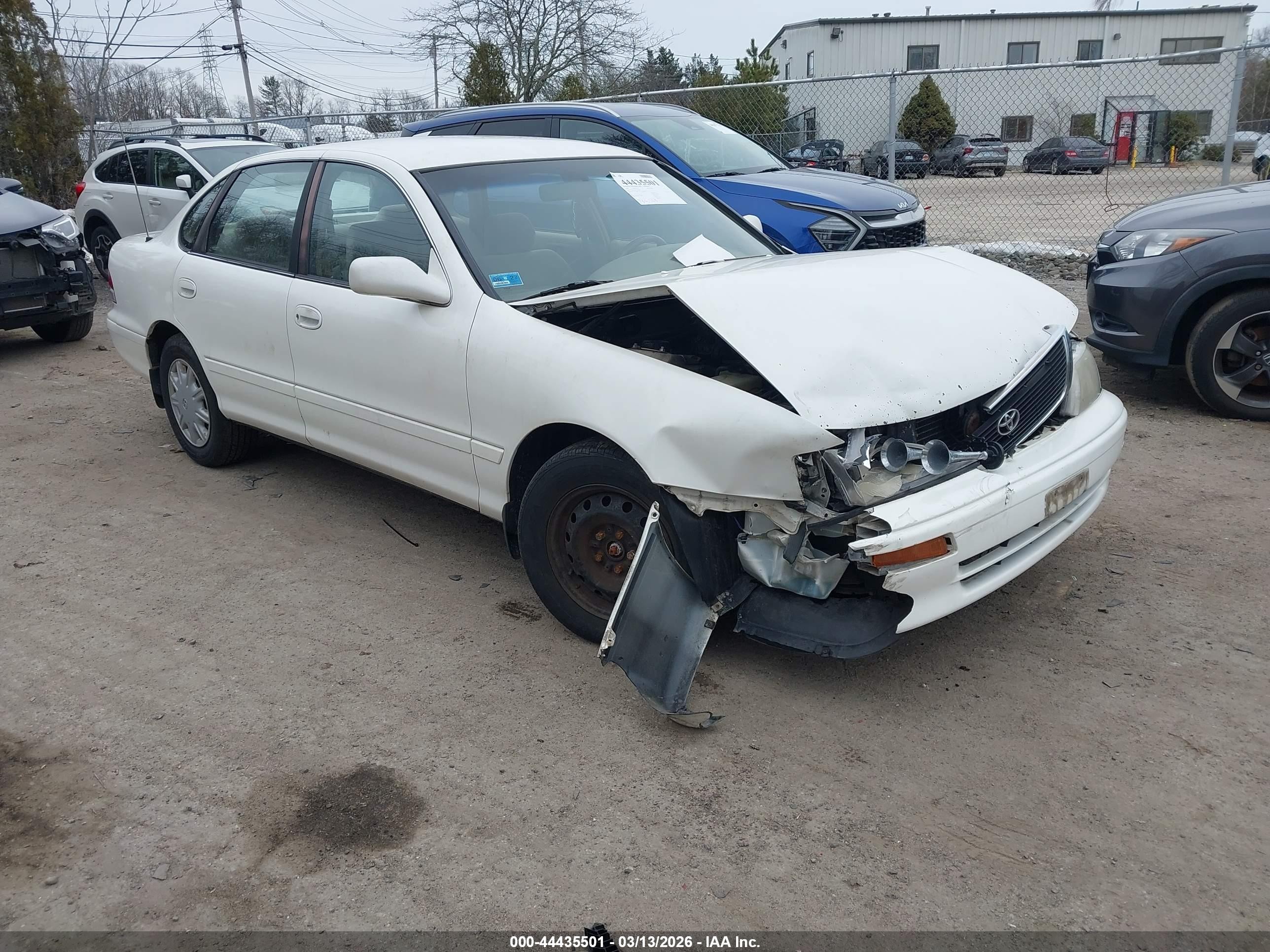 1996 Toyota Avalon Xl/xls White vin: 4T1BF12B8TU101680