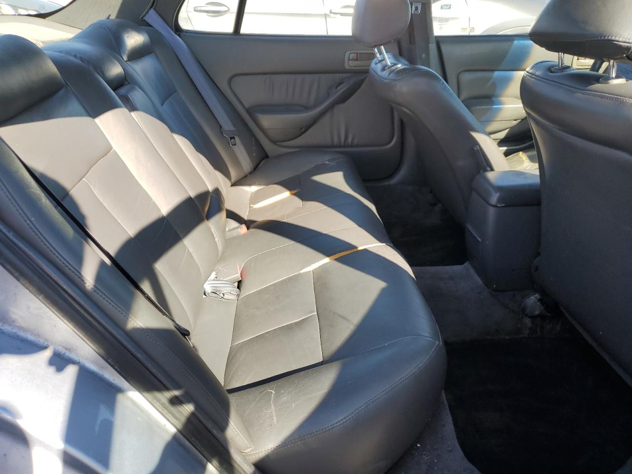 1996 Toyota Camry Le Silver vin: 4T1BF12K1TU133726