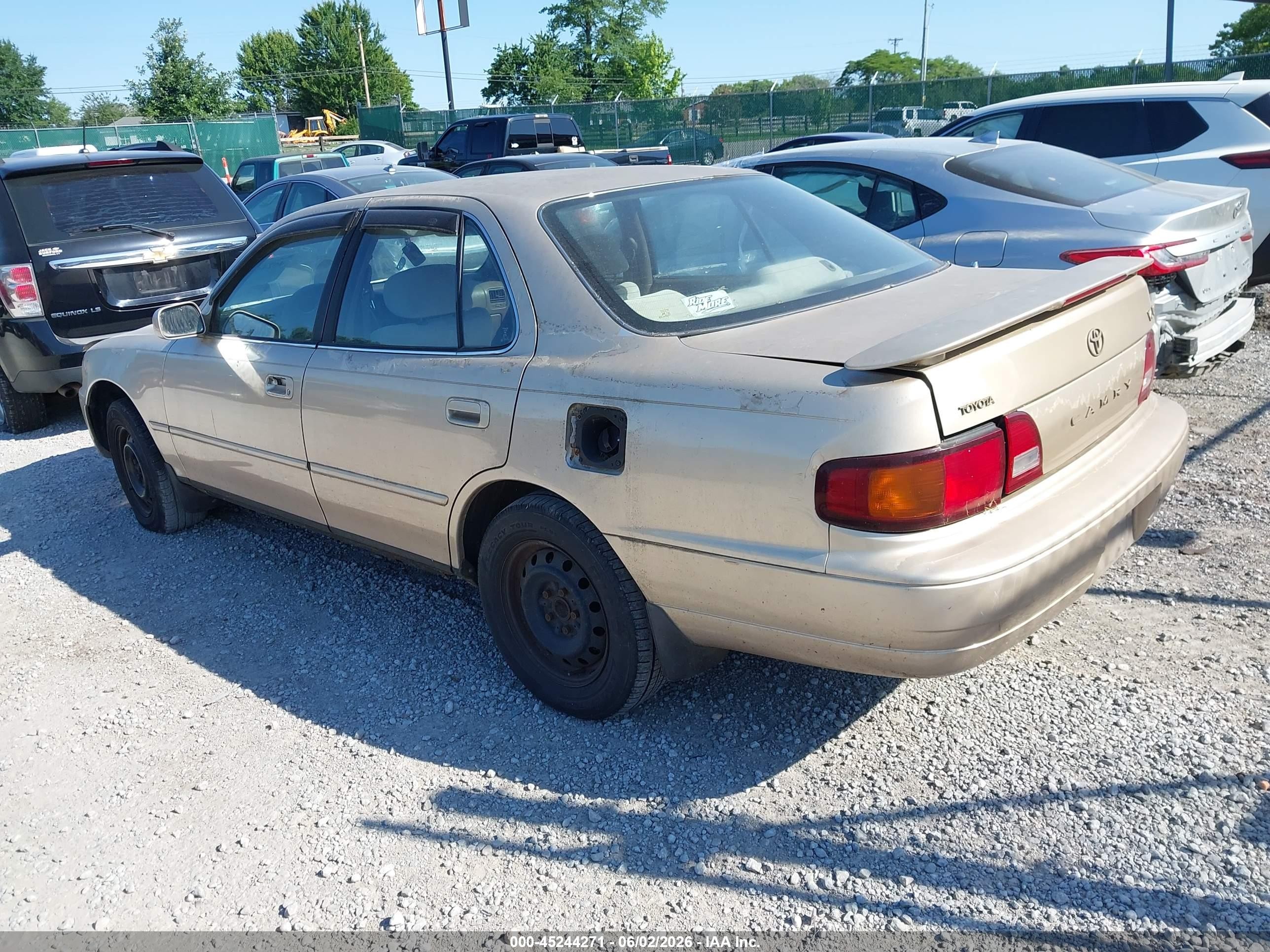 1996 Toyota Camry Le/xle/se Gold vin: 4T1BF12K2TU114697